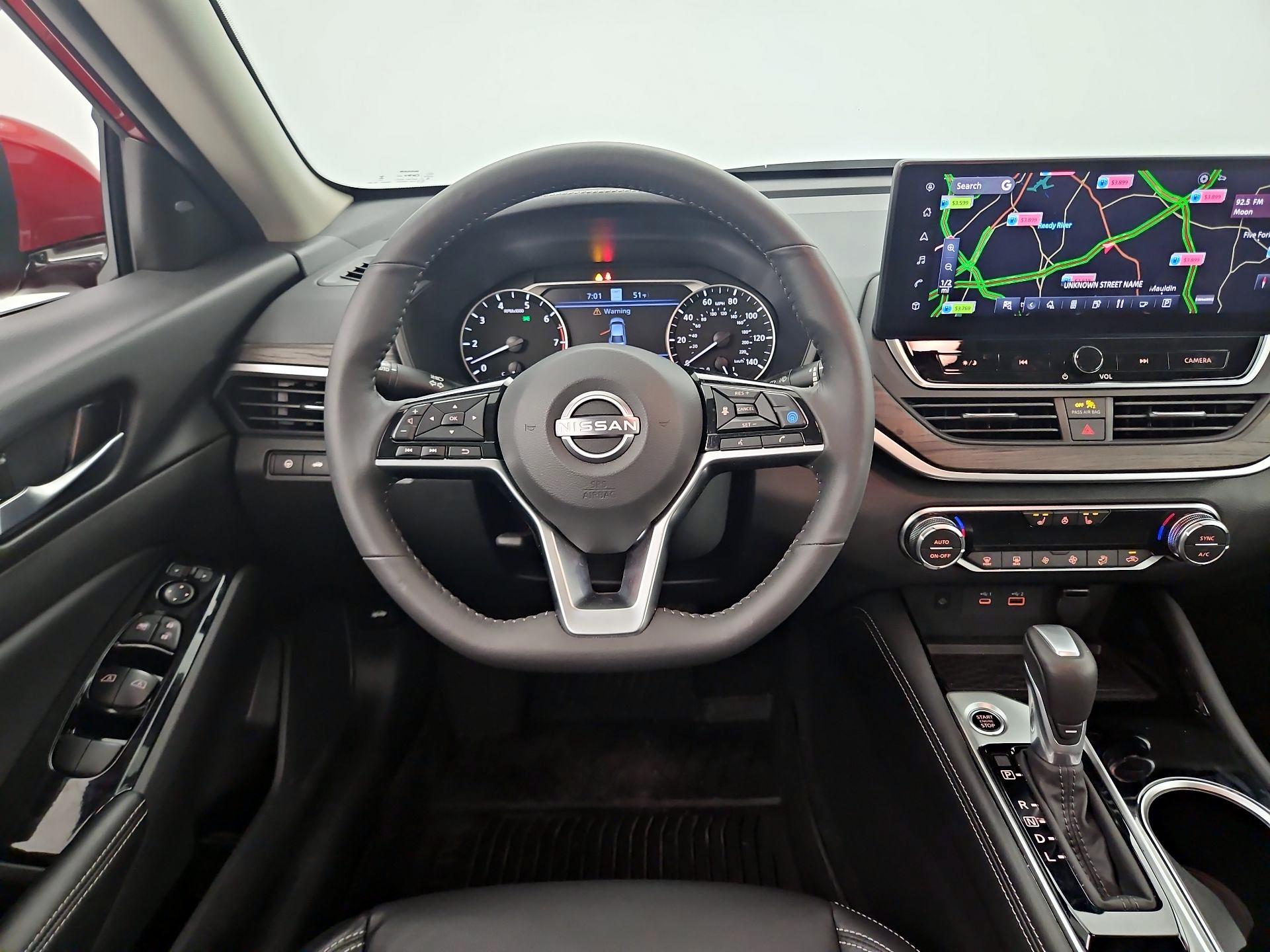 Thumbnail: 2025 Nissan Altima - 10