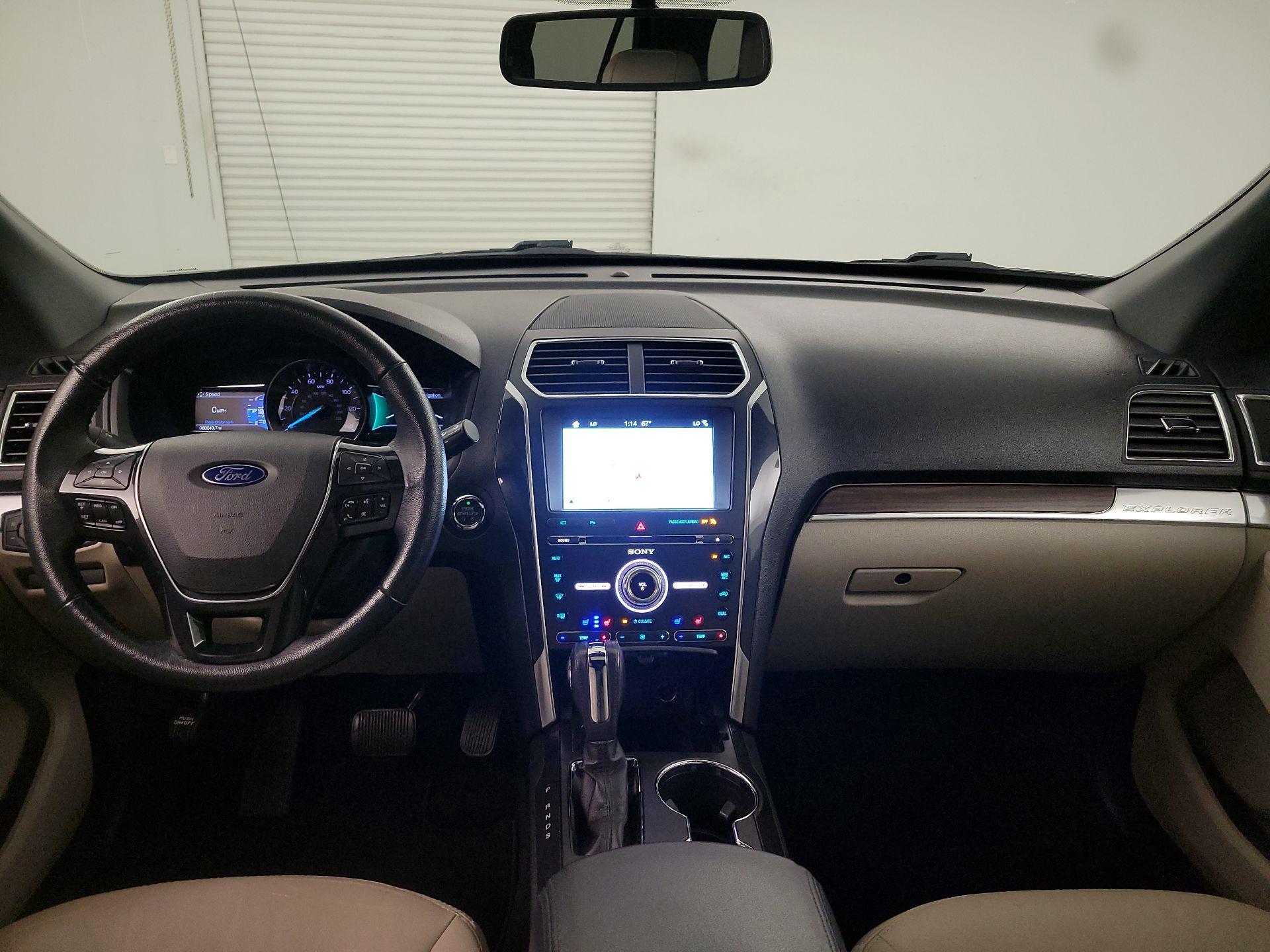 Thumbnail: 2018 Ford Explorer - 9