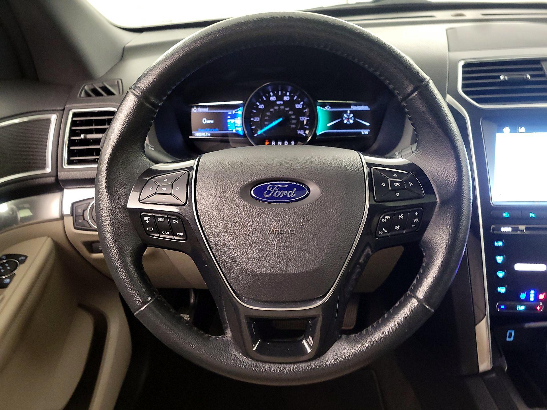 Thumbnail: 2018 Ford Explorer - 10