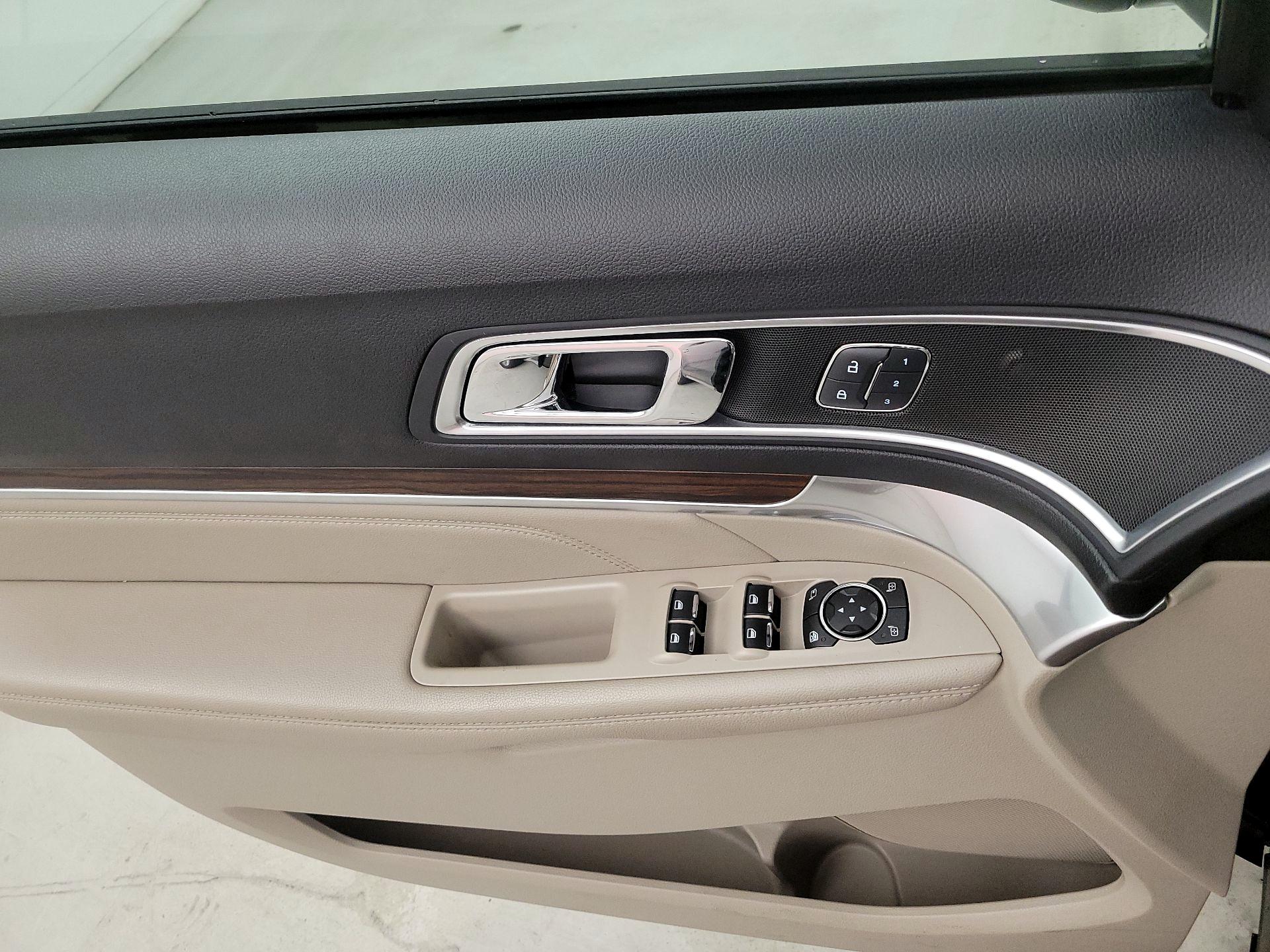 Thumbnail: 2018 Ford Explorer - 12