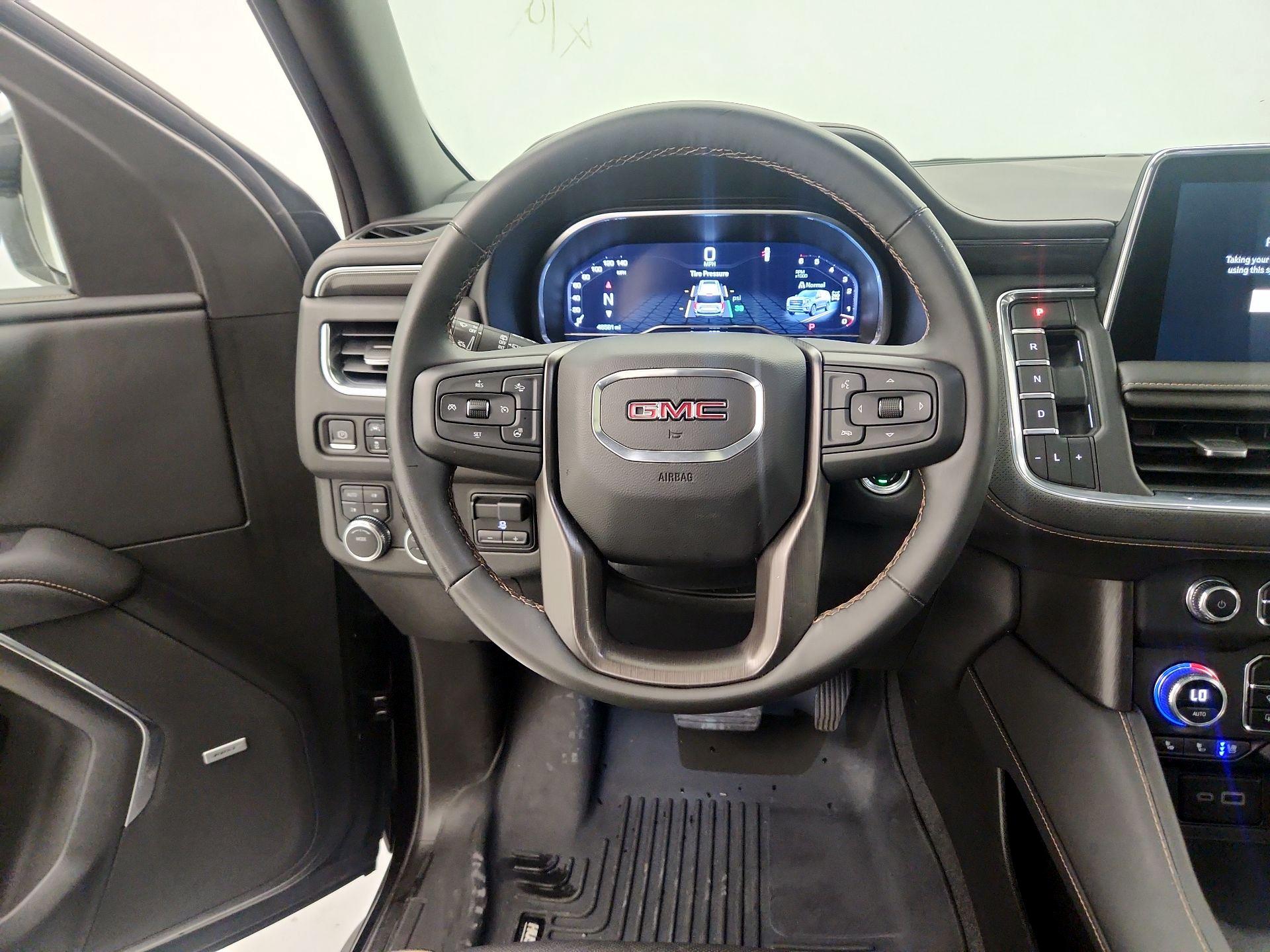 Thumbnail: 2023 GMC Yukon XL - 10