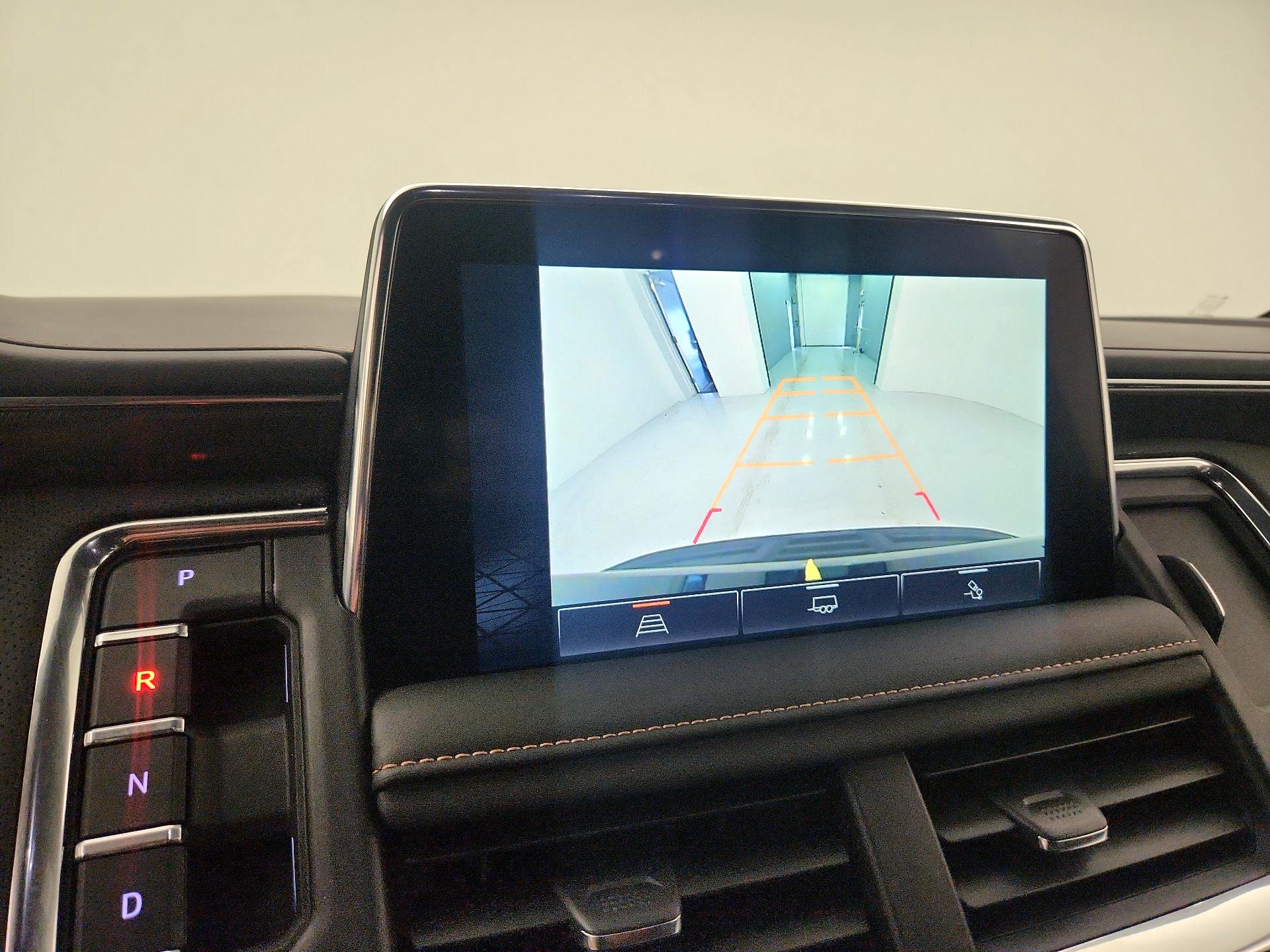 Thumbnail: 2023 GMC Yukon XL - 14