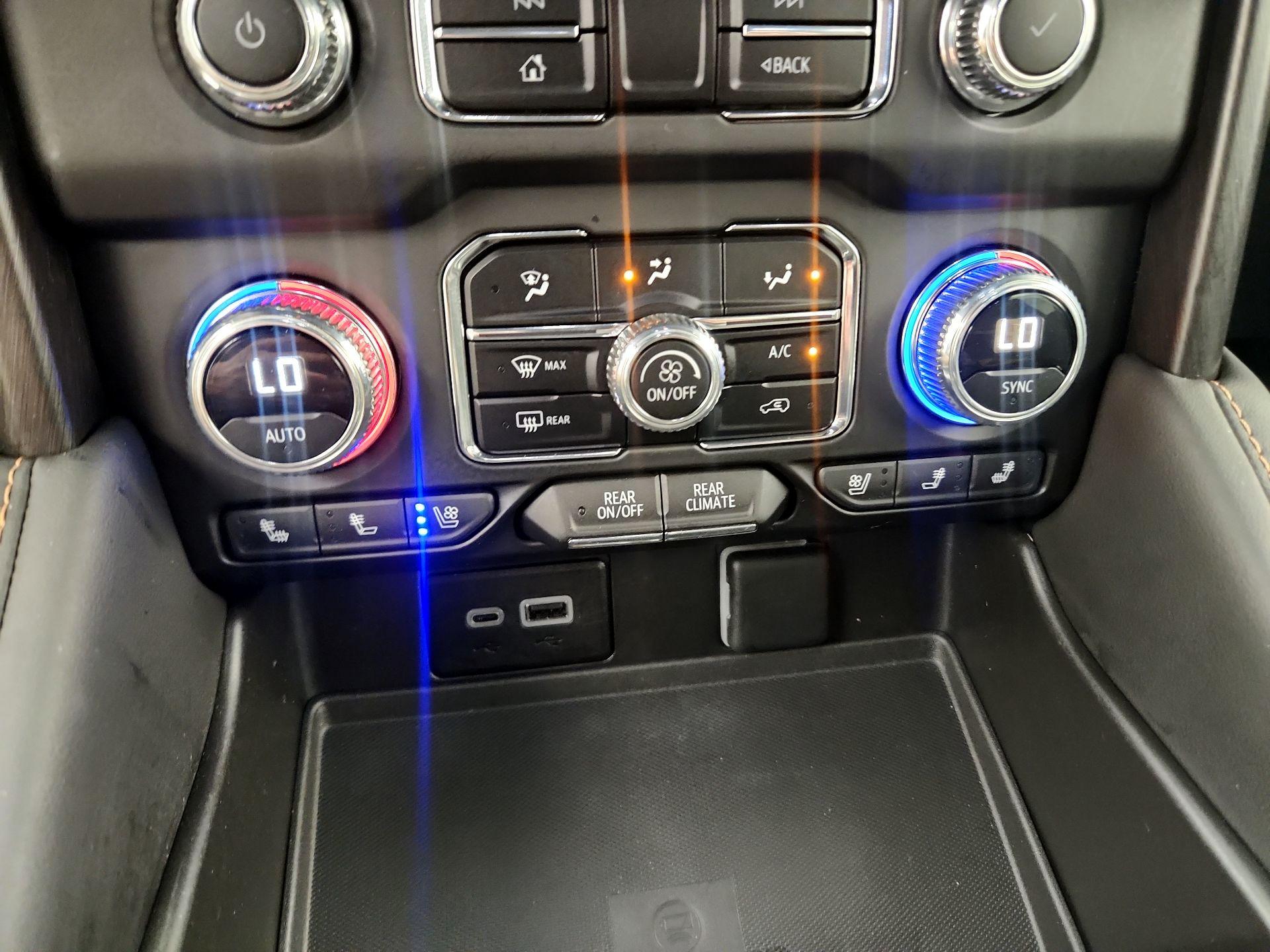 Thumbnail: 2023 GMC Yukon XL - 16