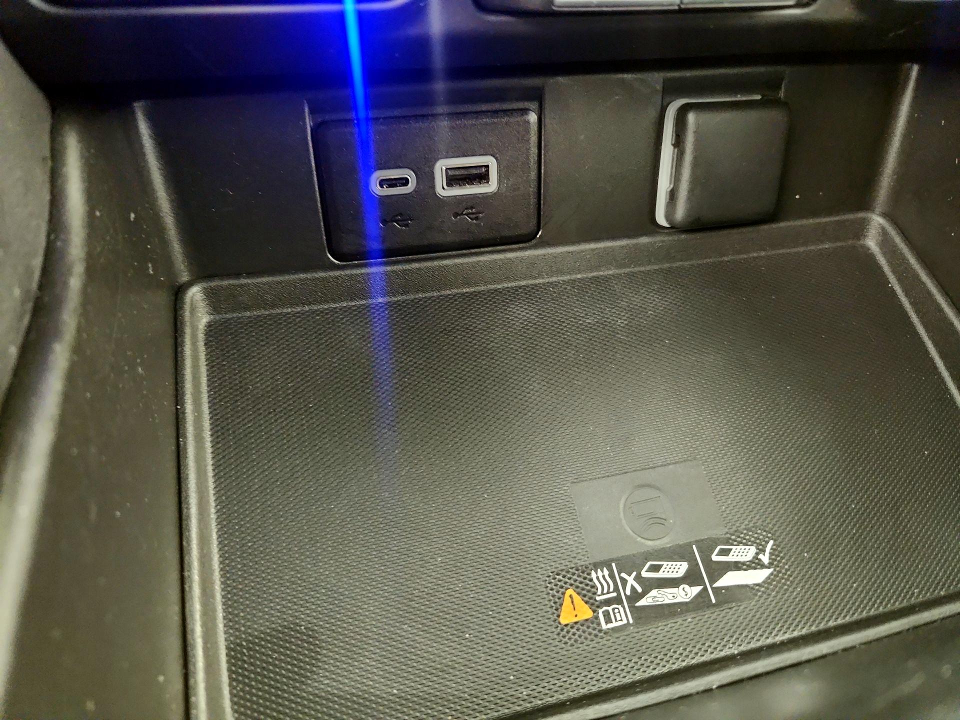 Thumbnail: 2023 GMC Yukon XL - 18