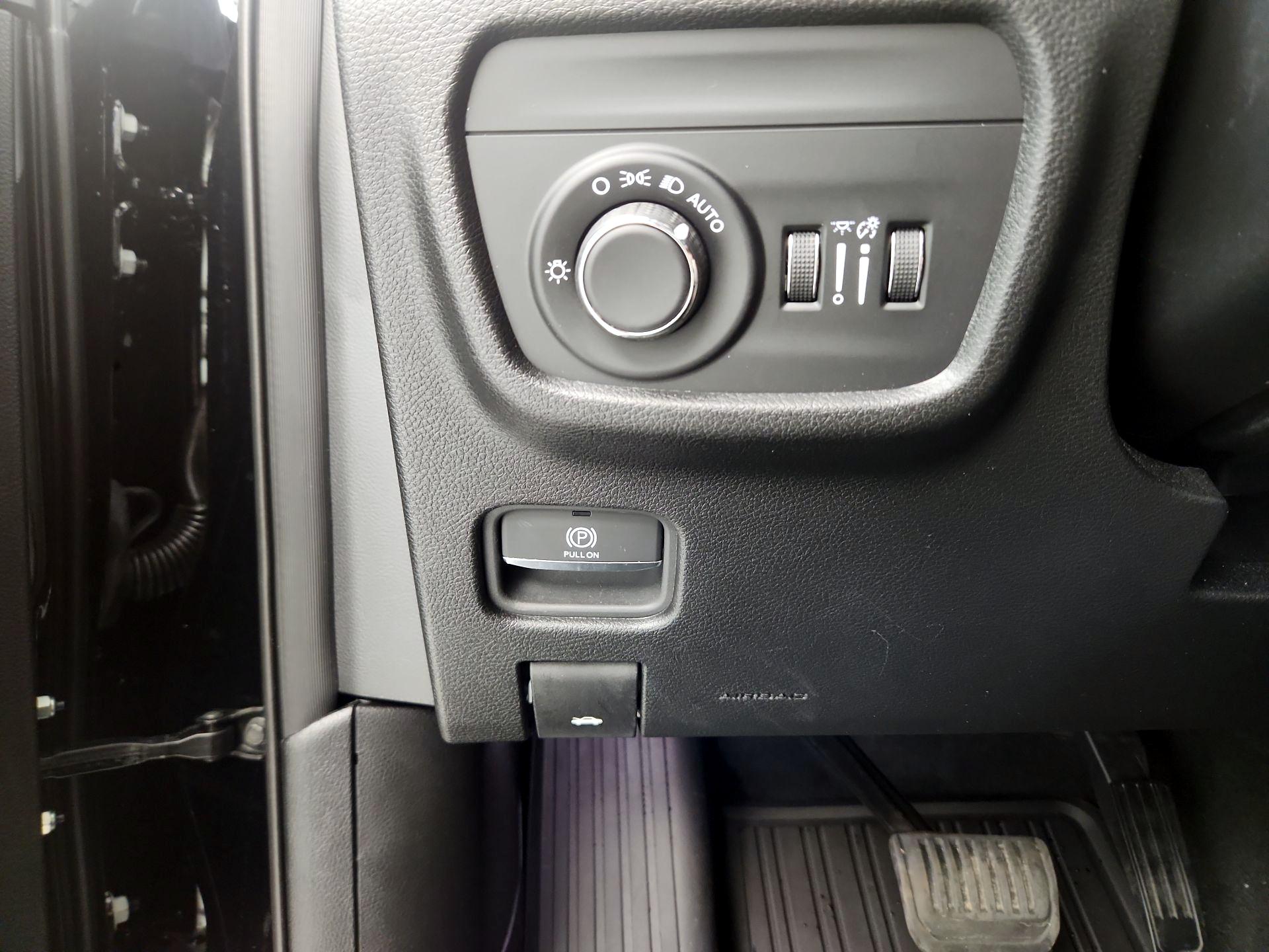 Thumbnail: 2025 Jeep Grand Cherokee - 11