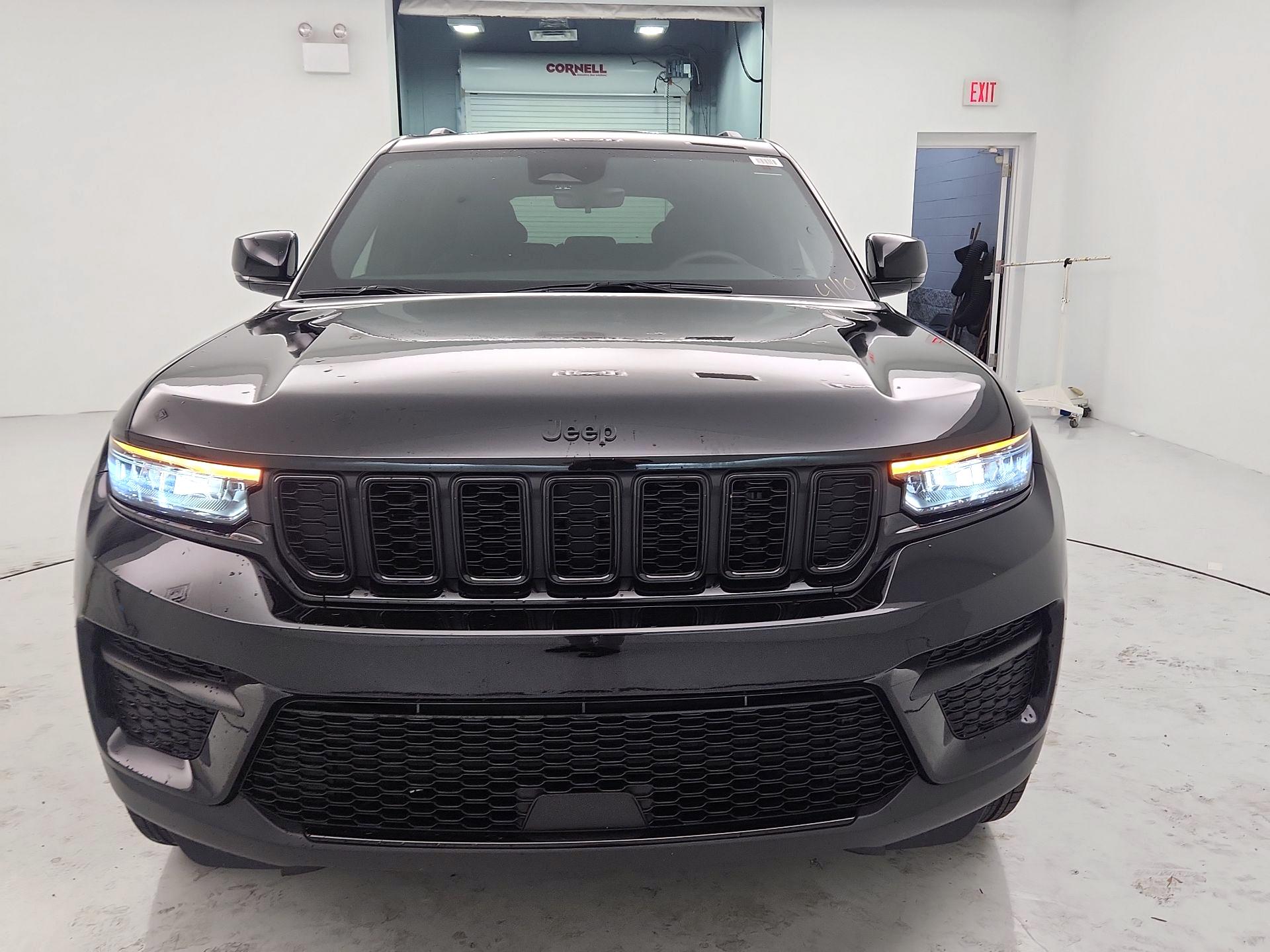 Thumbnail: 2025 Jeep Grand Cherokee - 2