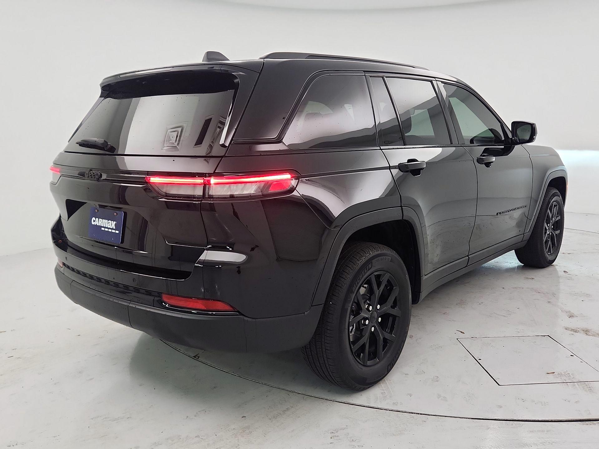 Thumbnail: 2025 Jeep Grand Cherokee - 5