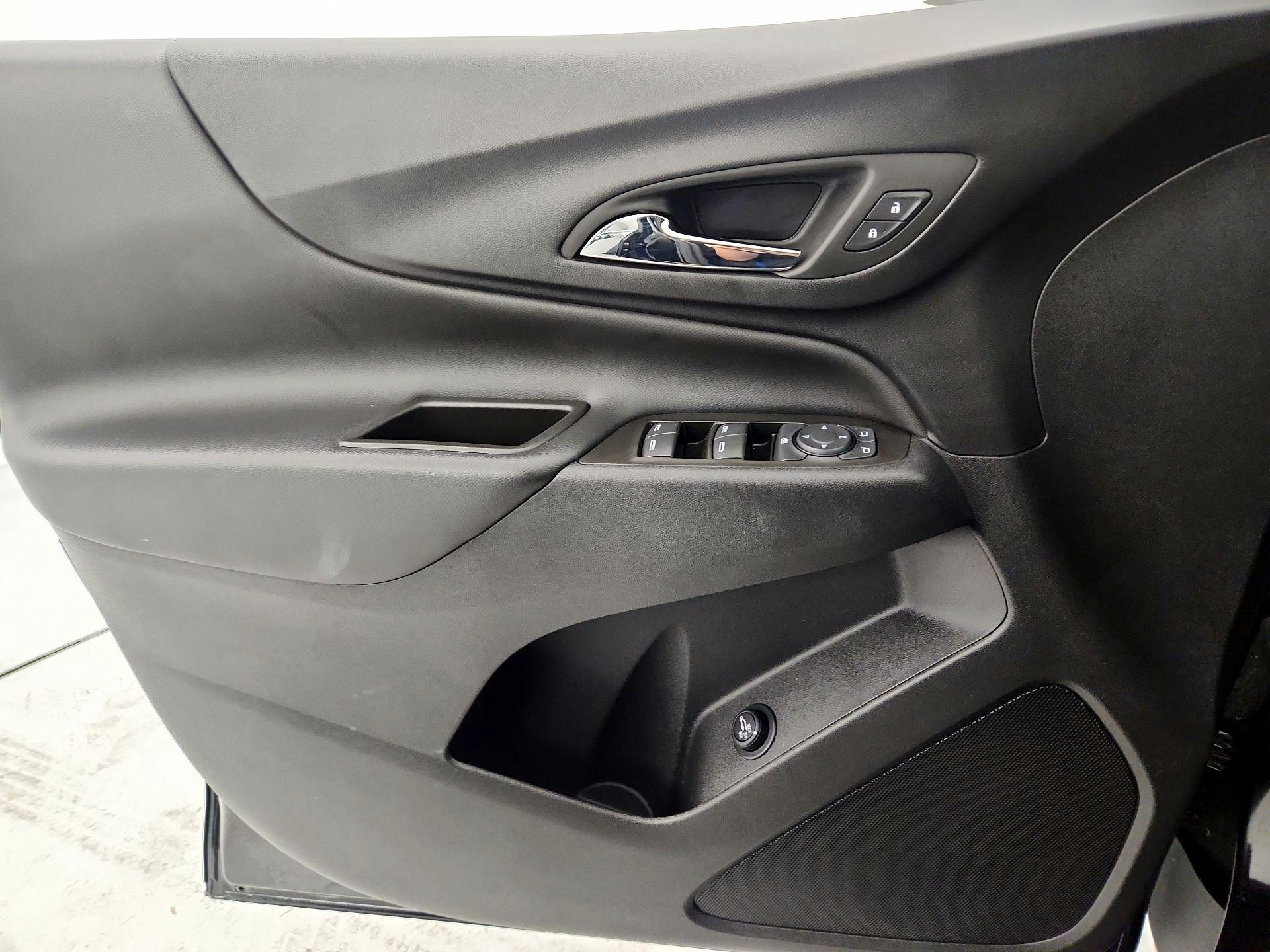 Thumbnail: 2023 Chevrolet Equinox - 12