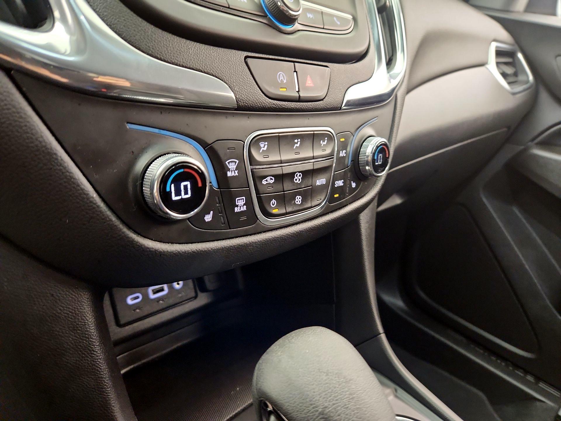 Thumbnail: 2023 Chevrolet Equinox - 16