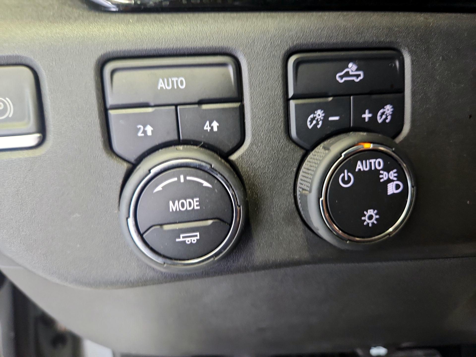 Thumbnail: 2023 Chevrolet Silverado 1500 - 13