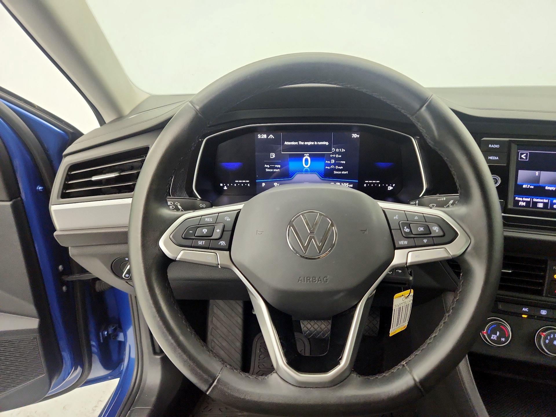 Thumbnail: 2024 Volkswagen Jetta - 10