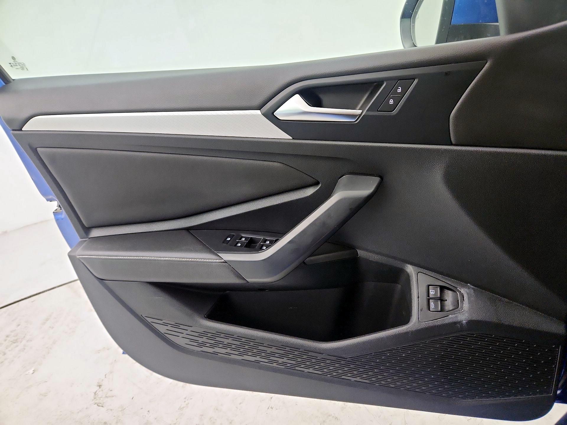 Thumbnail: 2024 Volkswagen Jetta - 12