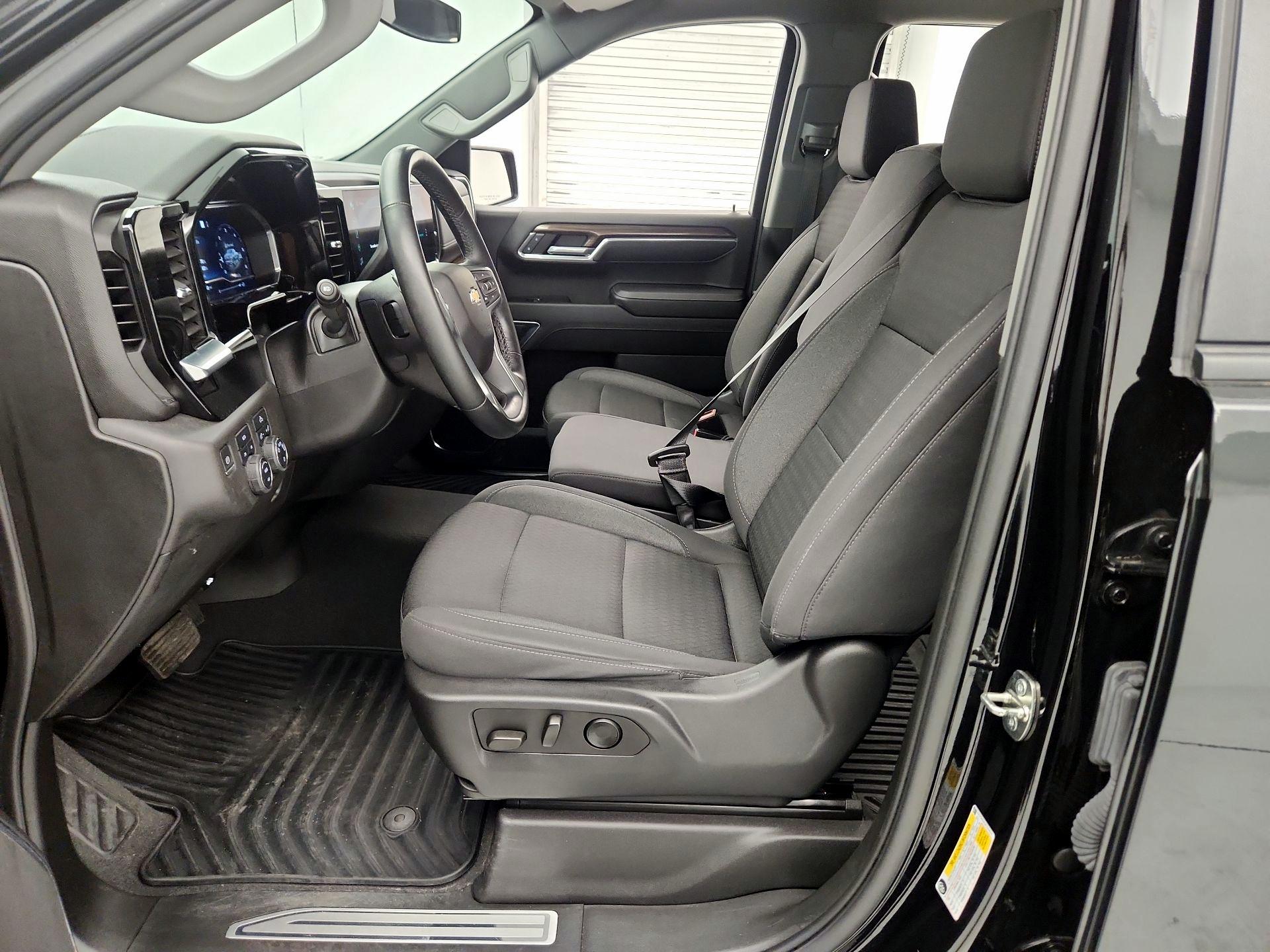 Thumbnail: 2023 Chevrolet Silverado 1500 - 11