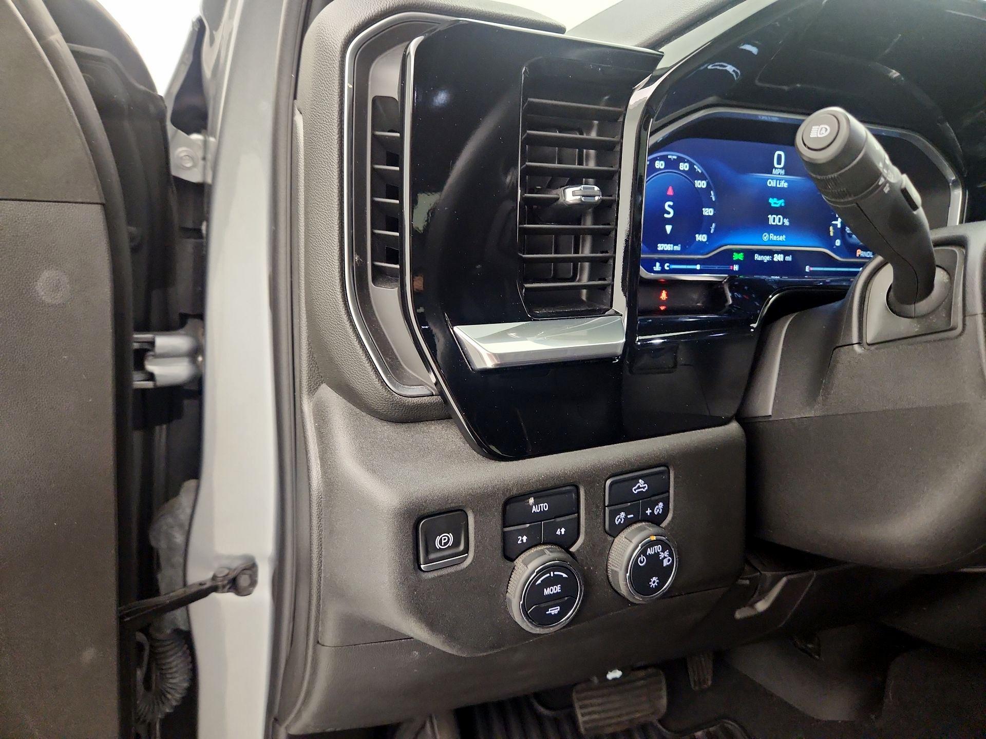 Thumbnail: 2023 Chevrolet Silverado 1500 - 13