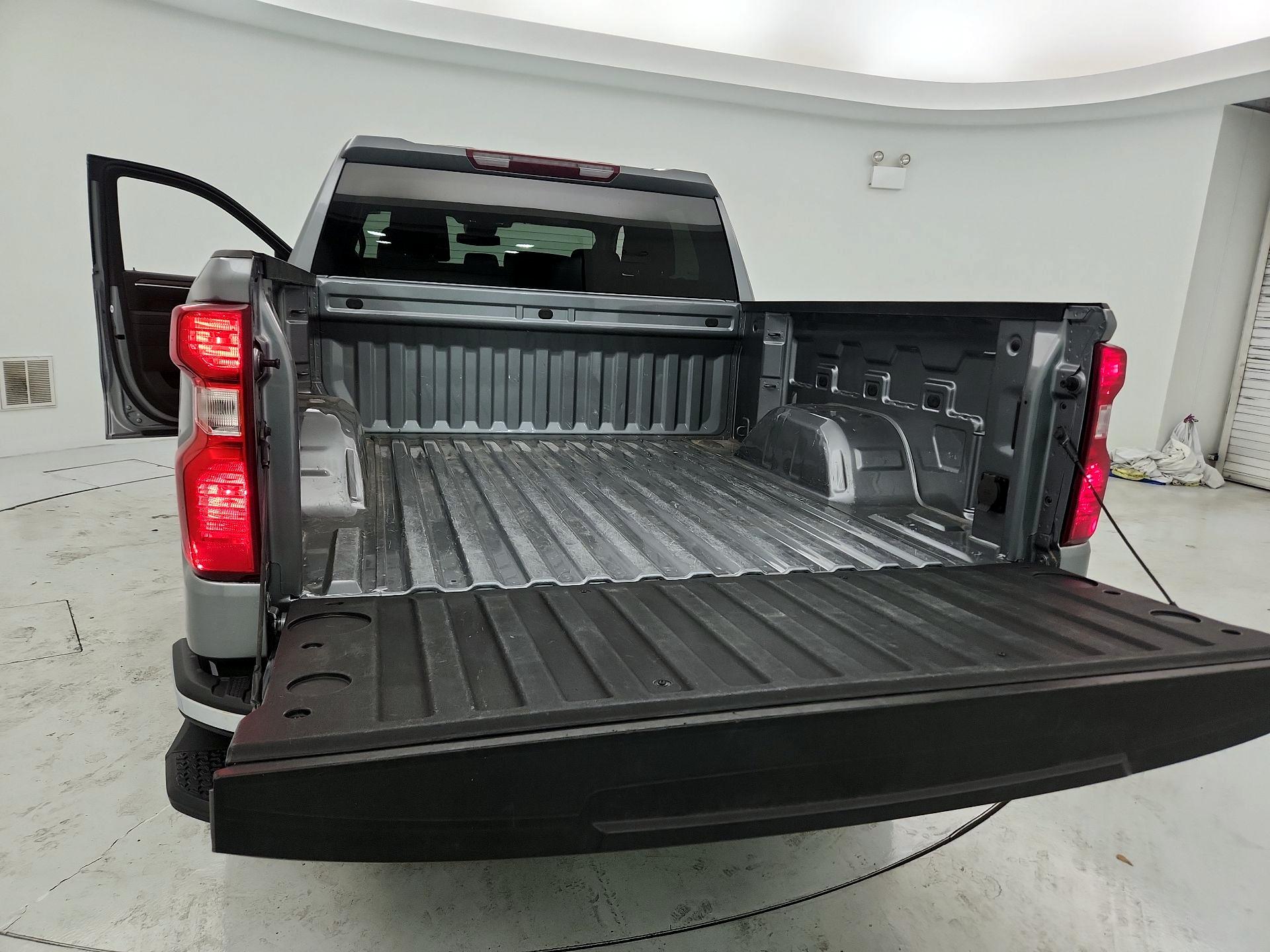 Thumbnail: 2023 Chevrolet Silverado 1500 - 20