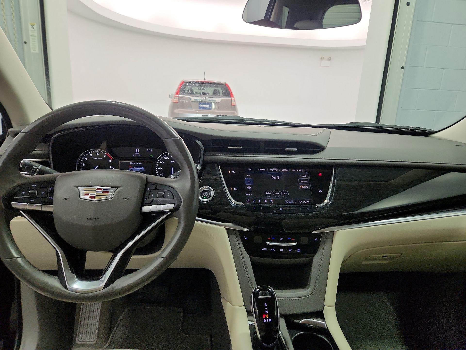 Thumbnail: 2021 Cadillac XT6 - 9