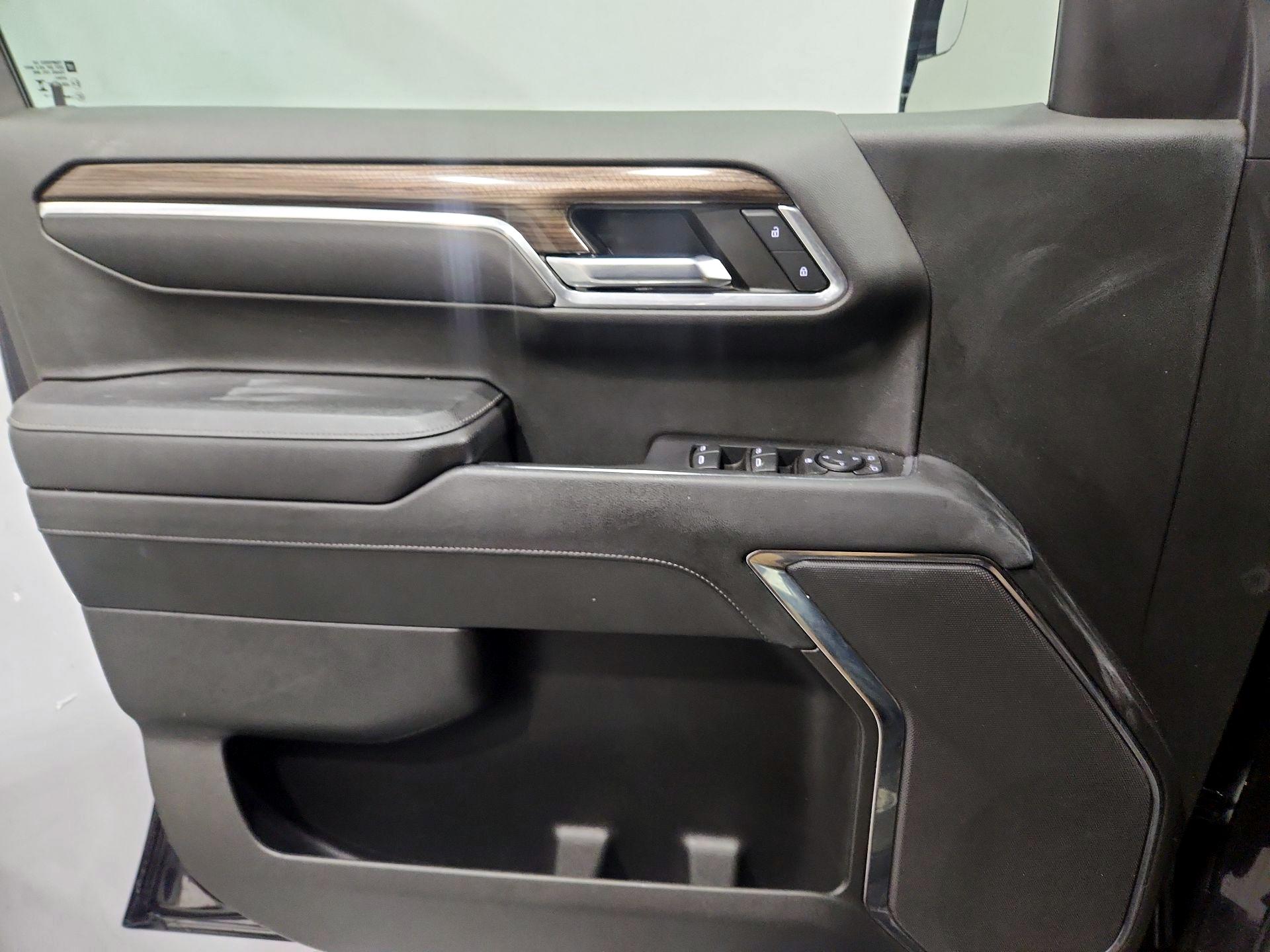 Thumbnail: 2023 Chevrolet Silverado 1500 - 12