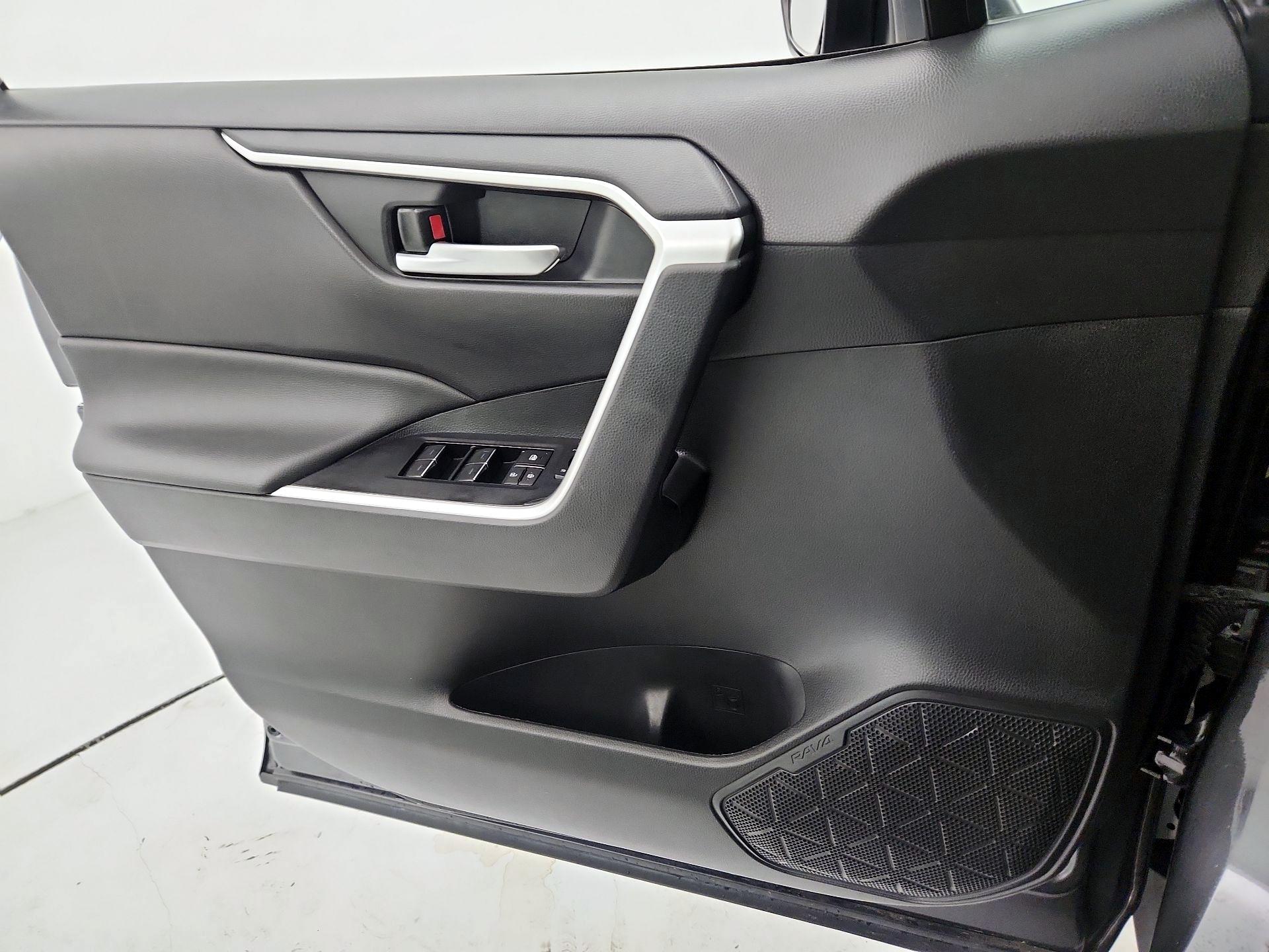 Thumbnail: 2024 Toyota RAV4 - 12