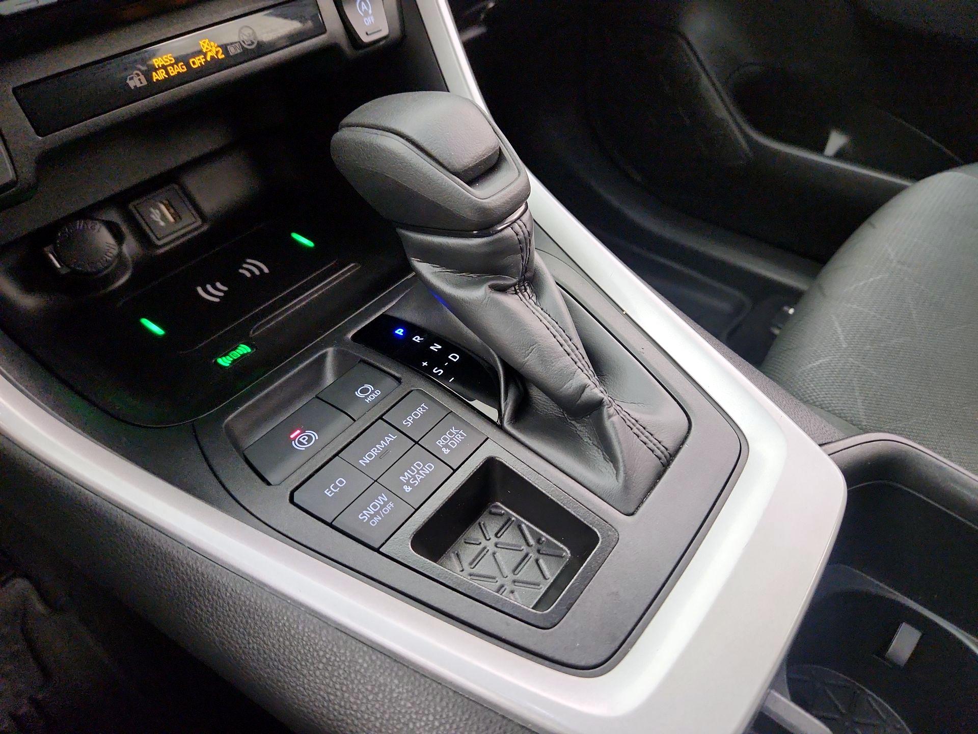 Thumbnail: 2024 Toyota RAV4 - 18