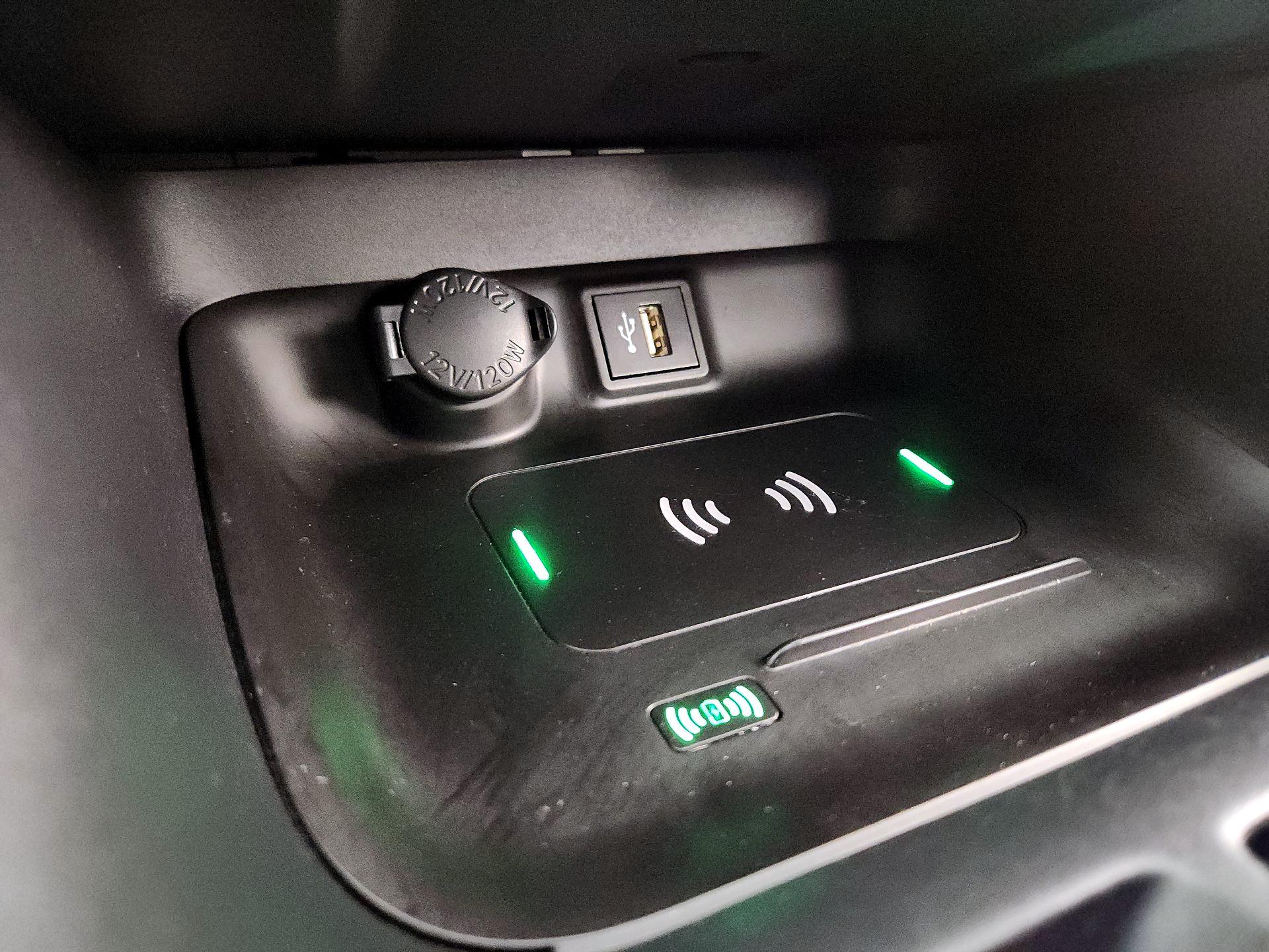 Thumbnail: 2024 Toyota RAV4 - 19