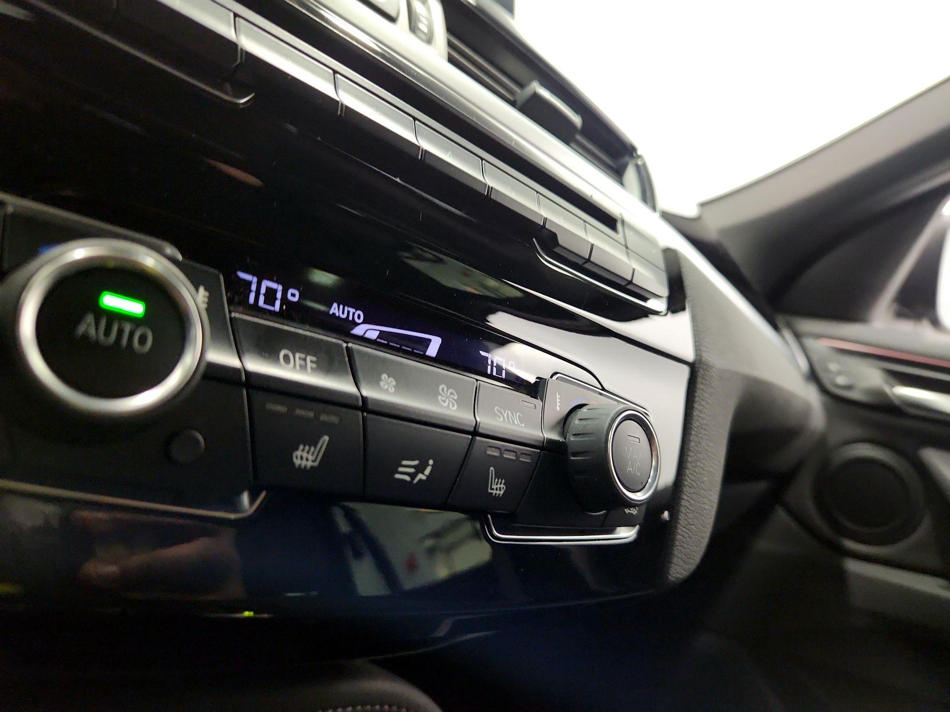 Thumbnail: 2019 BMW X1 - 16