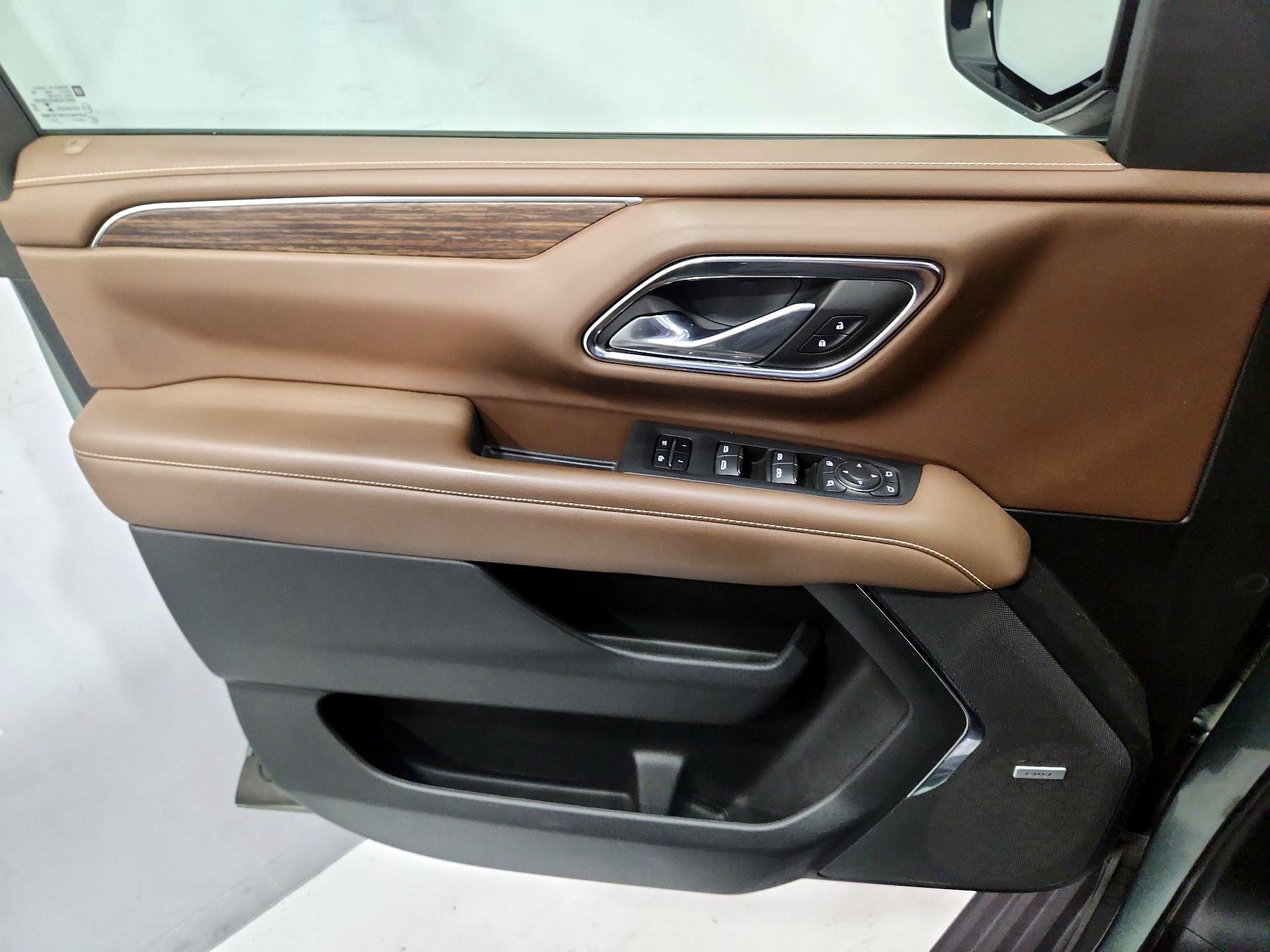 Thumbnail: 2023 Chevrolet Tahoe - 12