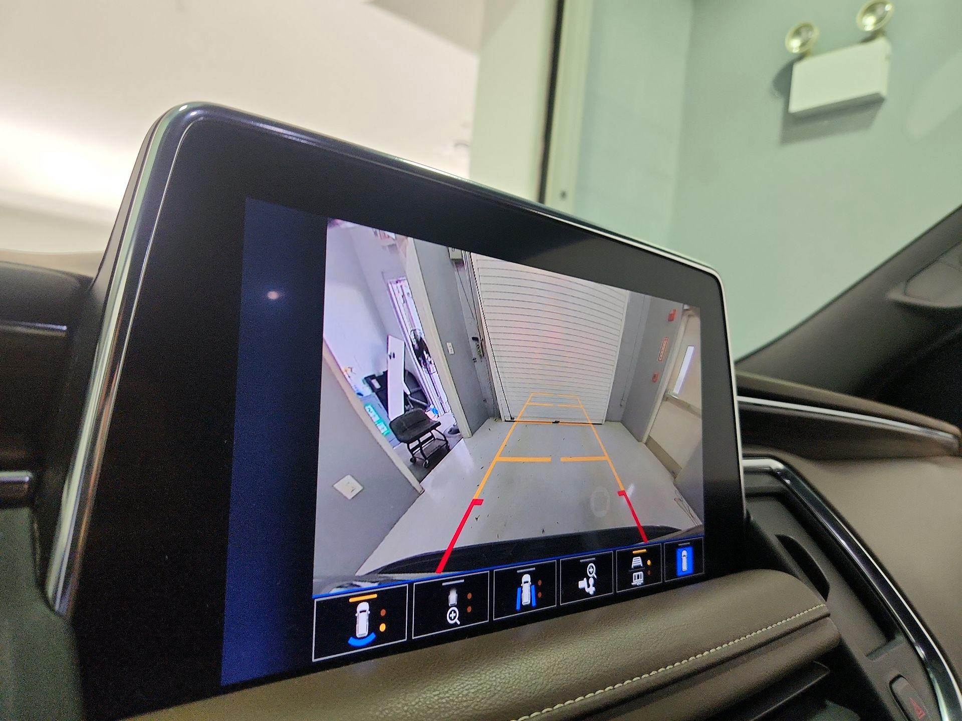 Thumbnail: 2023 Chevrolet Tahoe - 14