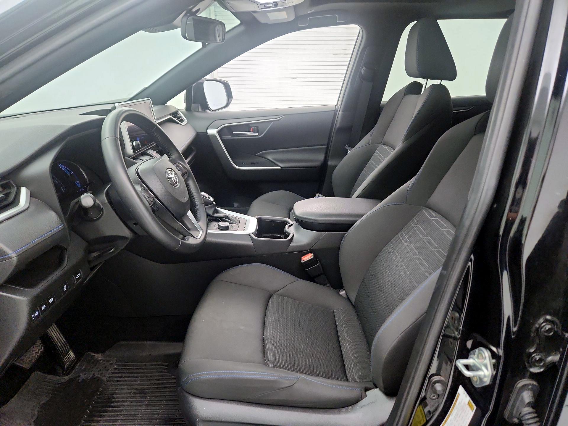 Thumbnail: 2023 Toyota RAV4 - 11