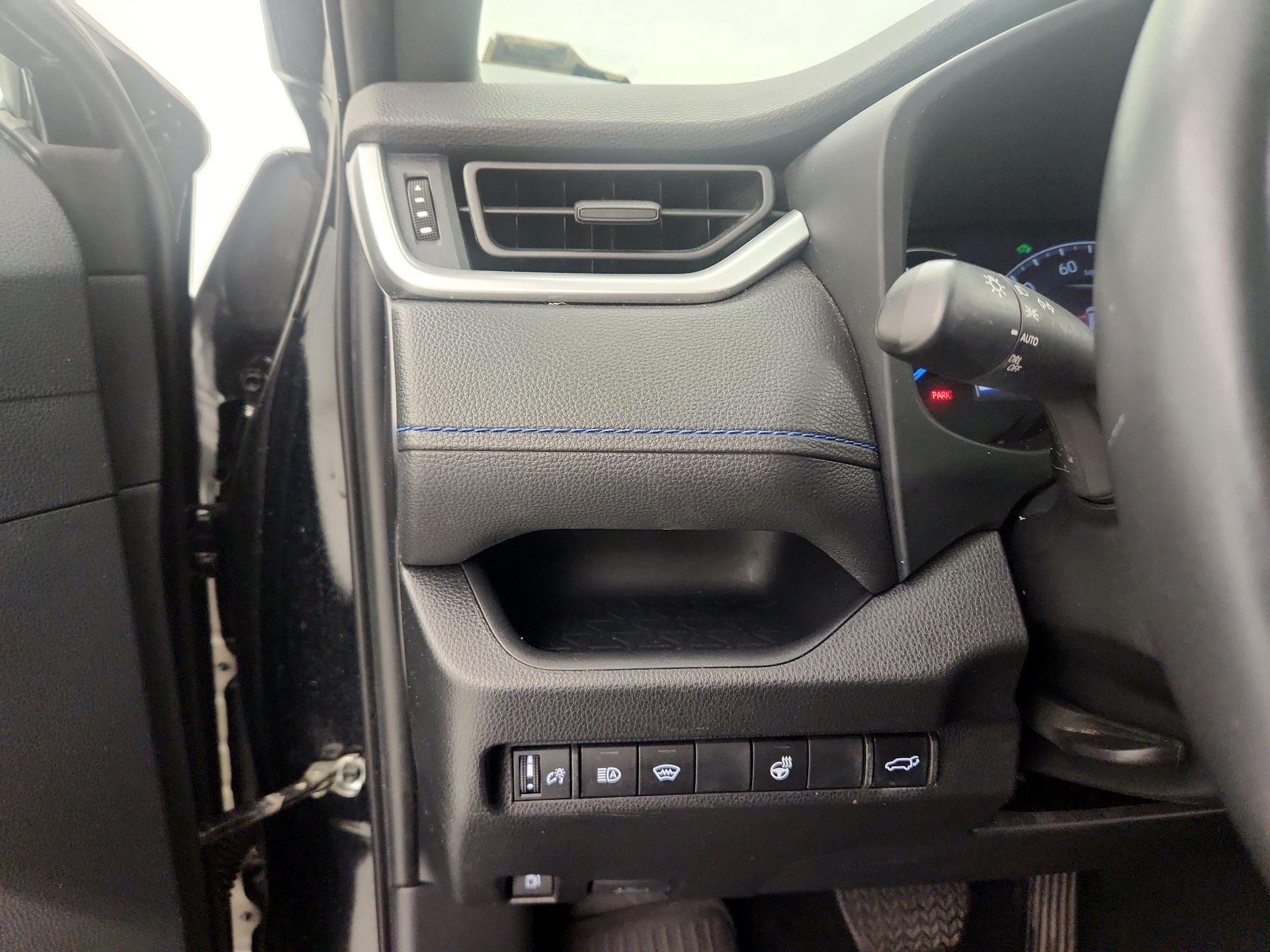 Thumbnail: 2023 Toyota RAV4 - 13