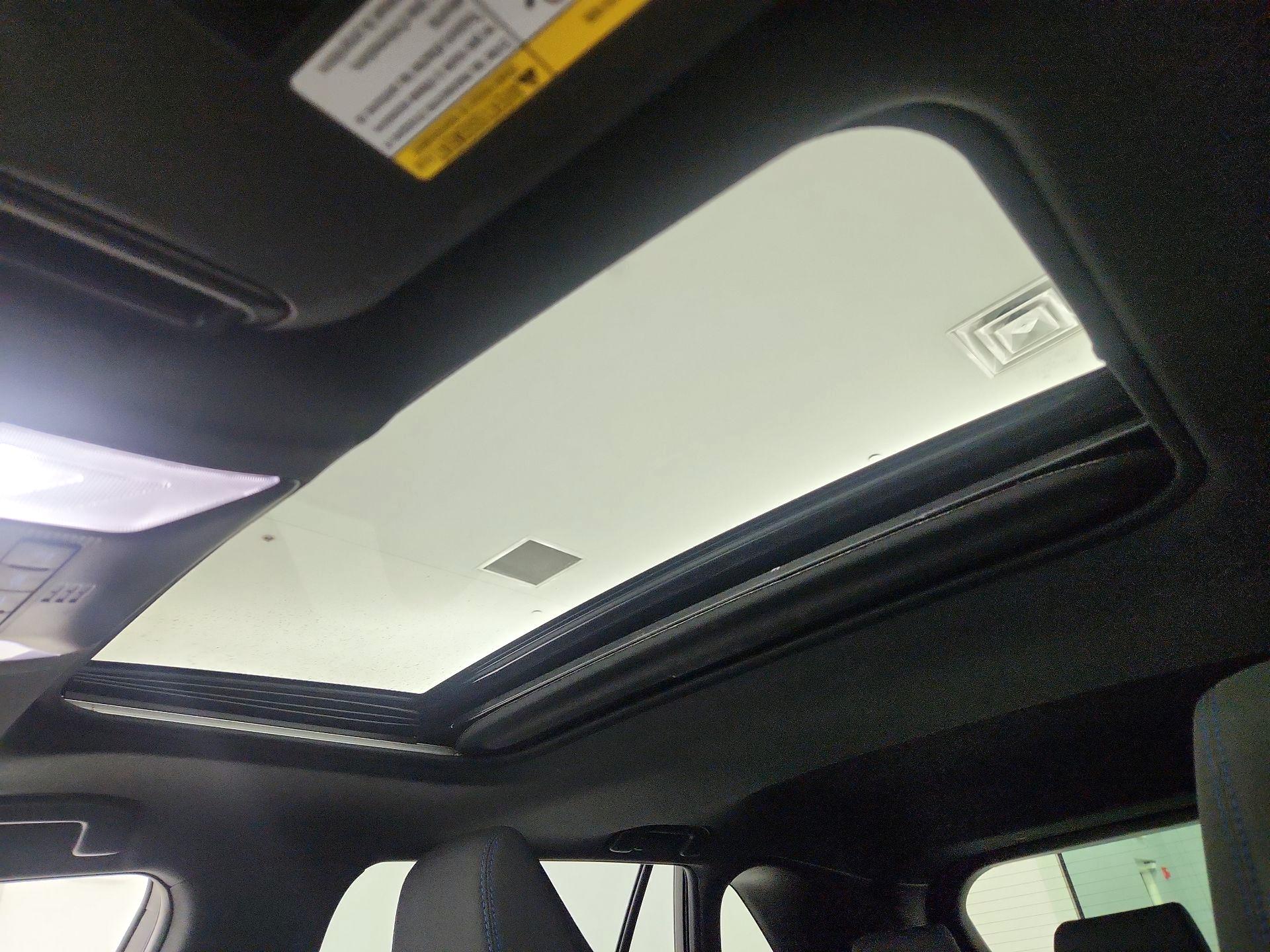 Thumbnail: 2023 Toyota RAV4 - 20