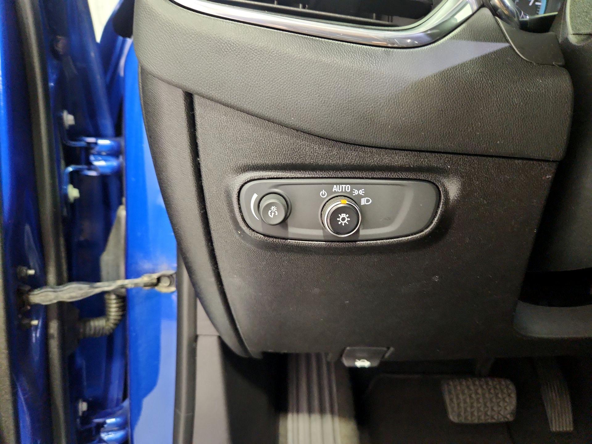 Thumbnail: 2019 Chevrolet Equinox - 13