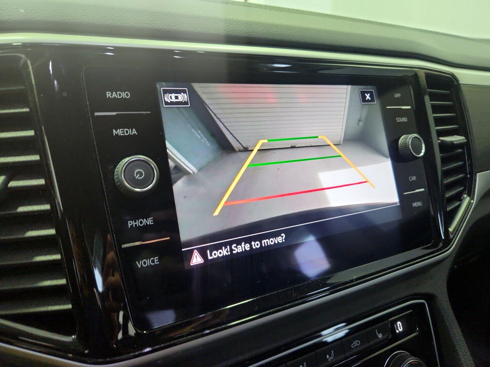 Thumbnail: 2023 Volkswagen Atlas - 14