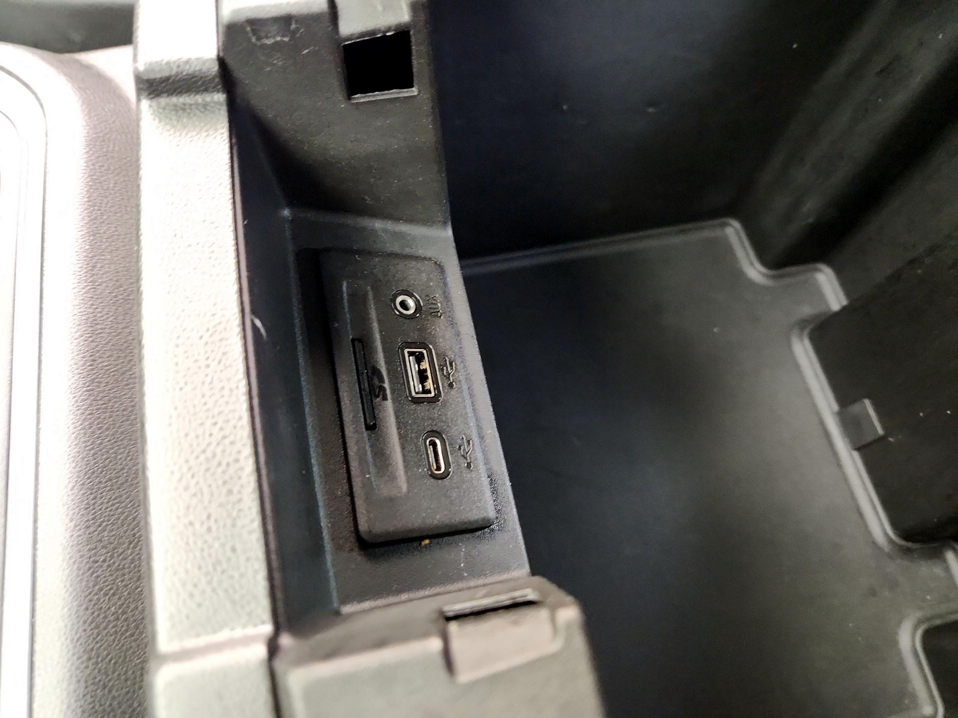 Thumbnail: 2020 Chevrolet Silverado 1500 - 19