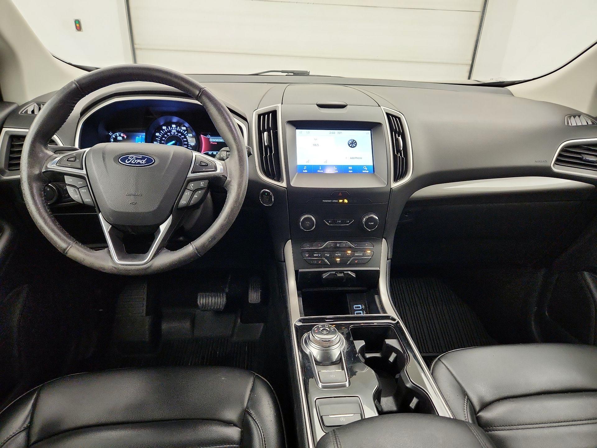 Thumbnail: 2019 Ford Edge - 9