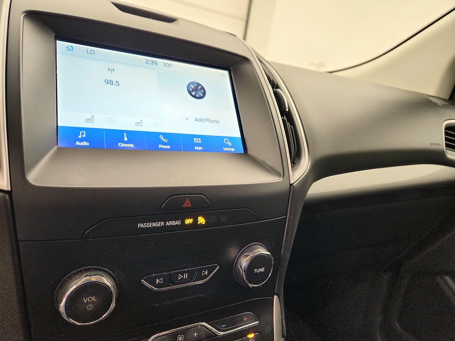 Thumbnail: 2019 Ford Edge - 15