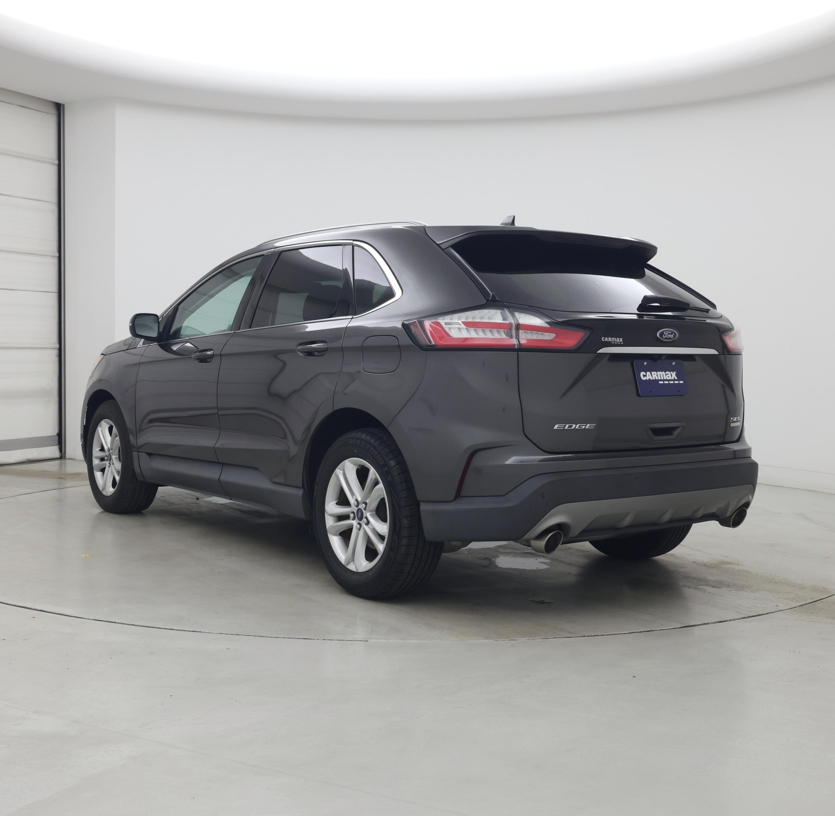 Thumbnail: 2019 Ford Edge - 2