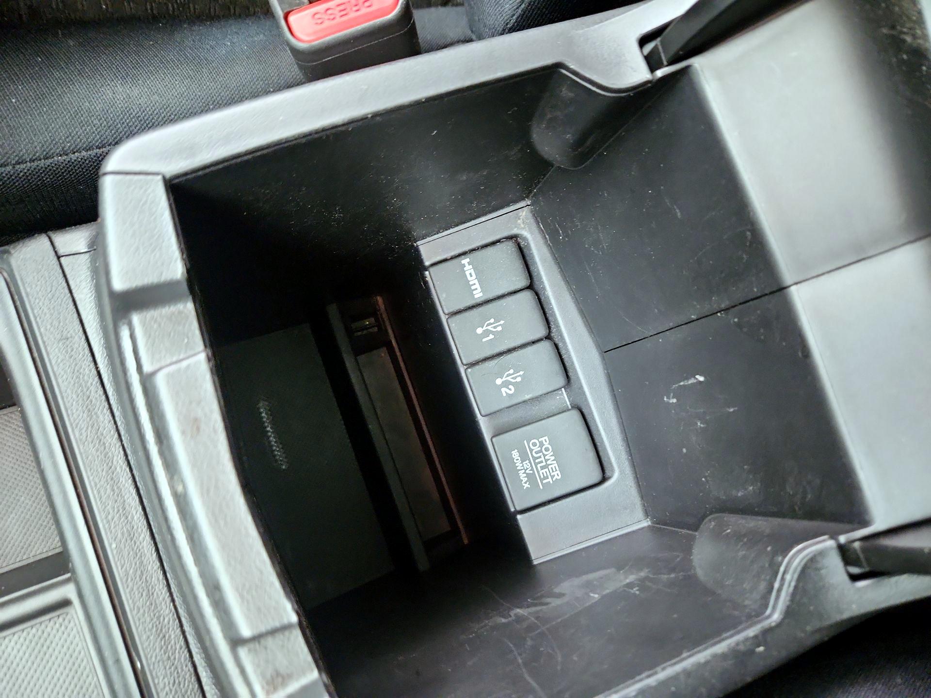 Thumbnail: 2016 Honda CR-V - 18