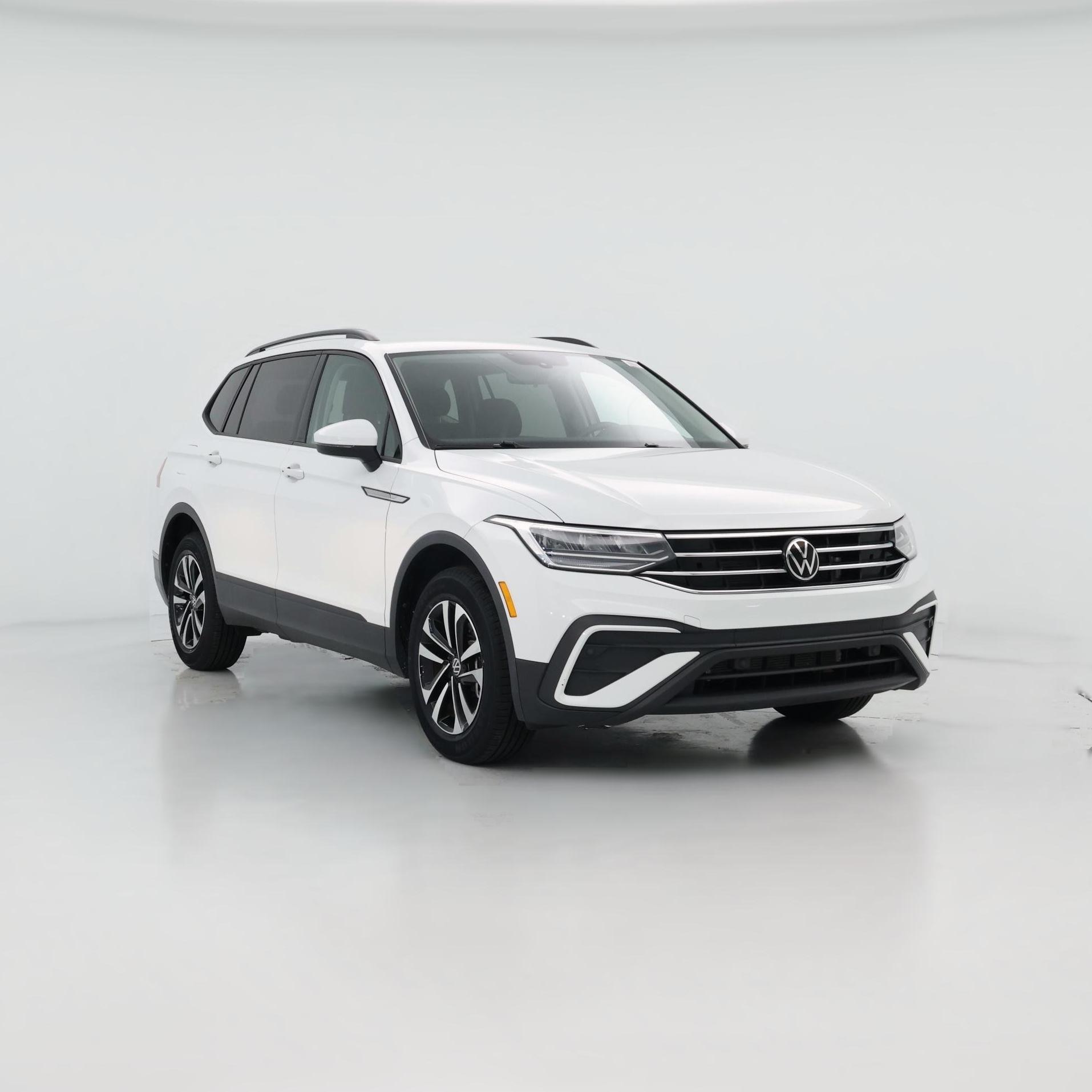 Thumbnail: 2023 Volkswagen Tiguan - 1