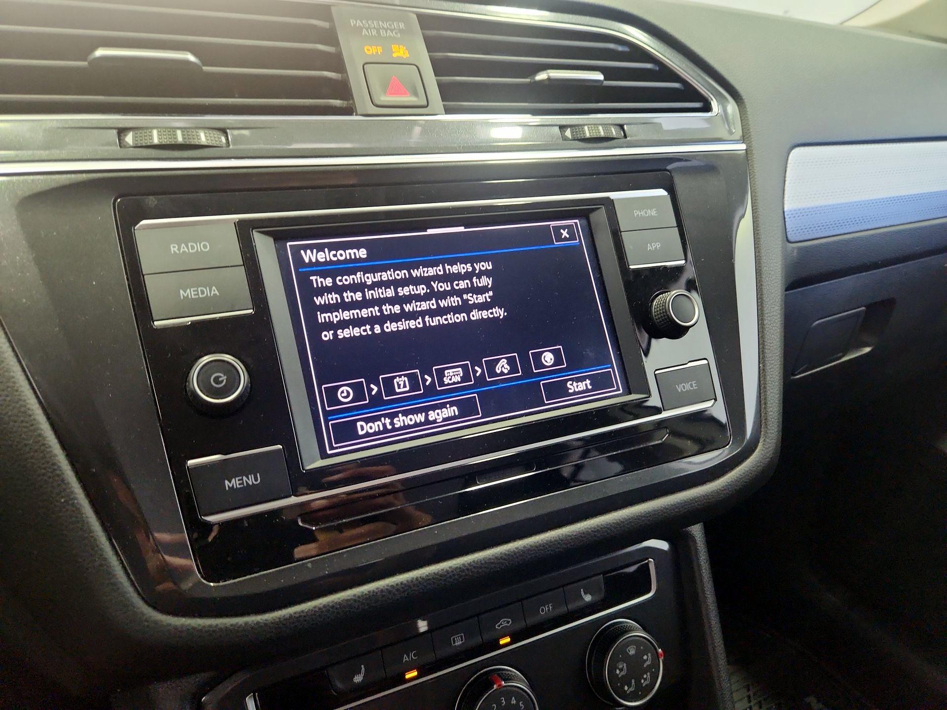 Thumbnail: 2023 Volkswagen Tiguan - 15