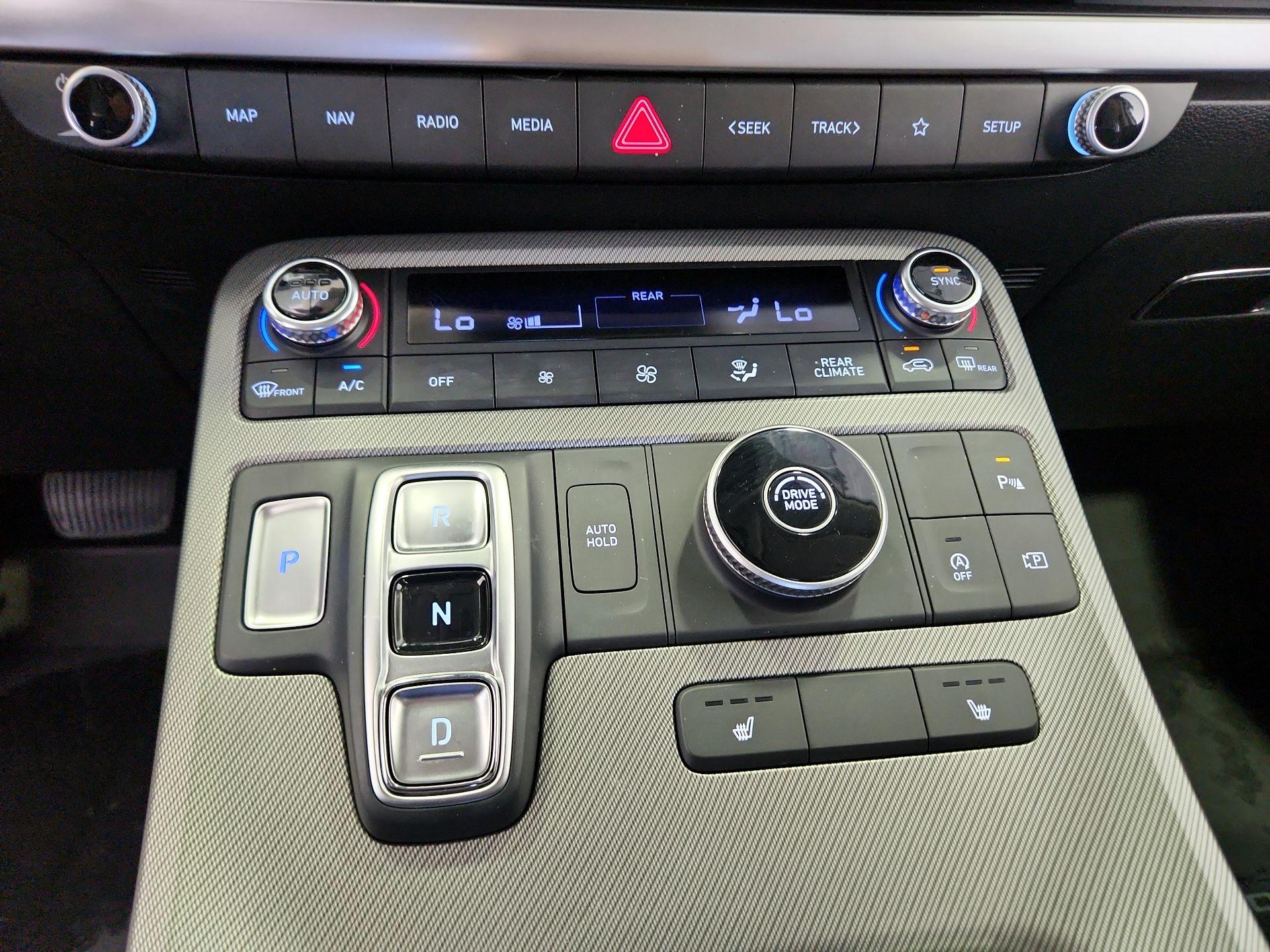 Thumbnail: 2025 Hyundai Palisade - 16