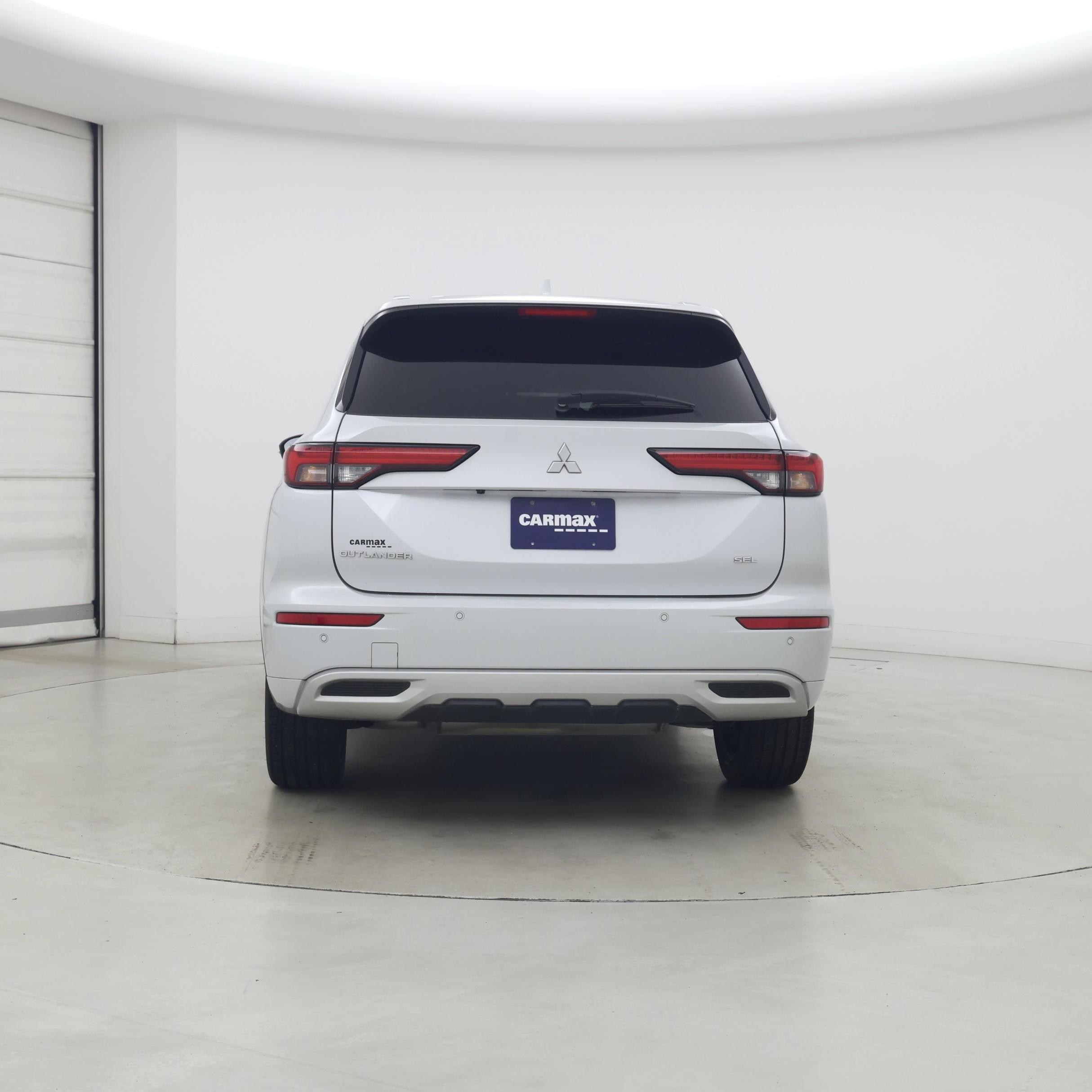 Thumbnail: 2023 Mitsubishi Outlander - 6