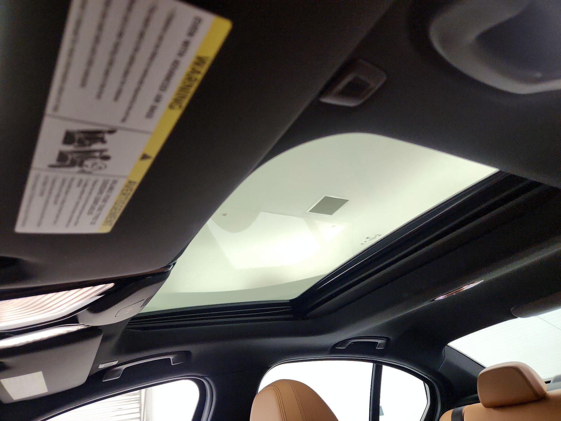 Thumbnail: 2024 BMW 3 Series - 20