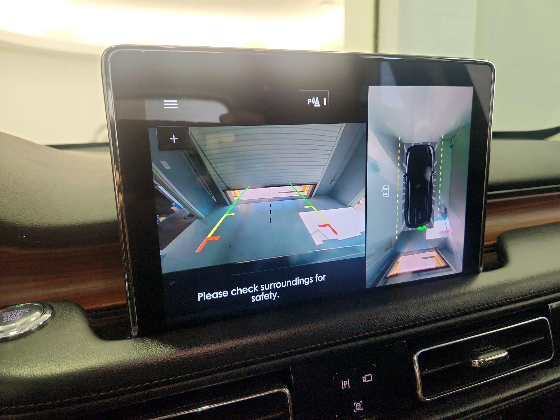 Thumbnail: 2020 Lincoln Aviator - 14