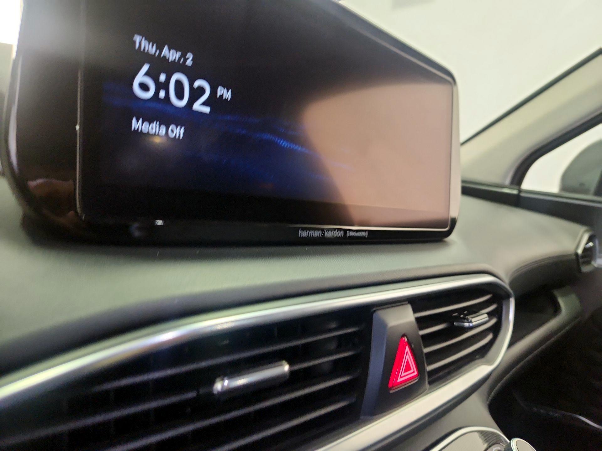 Thumbnail: 2022 Hyundai Santa Fe - 15