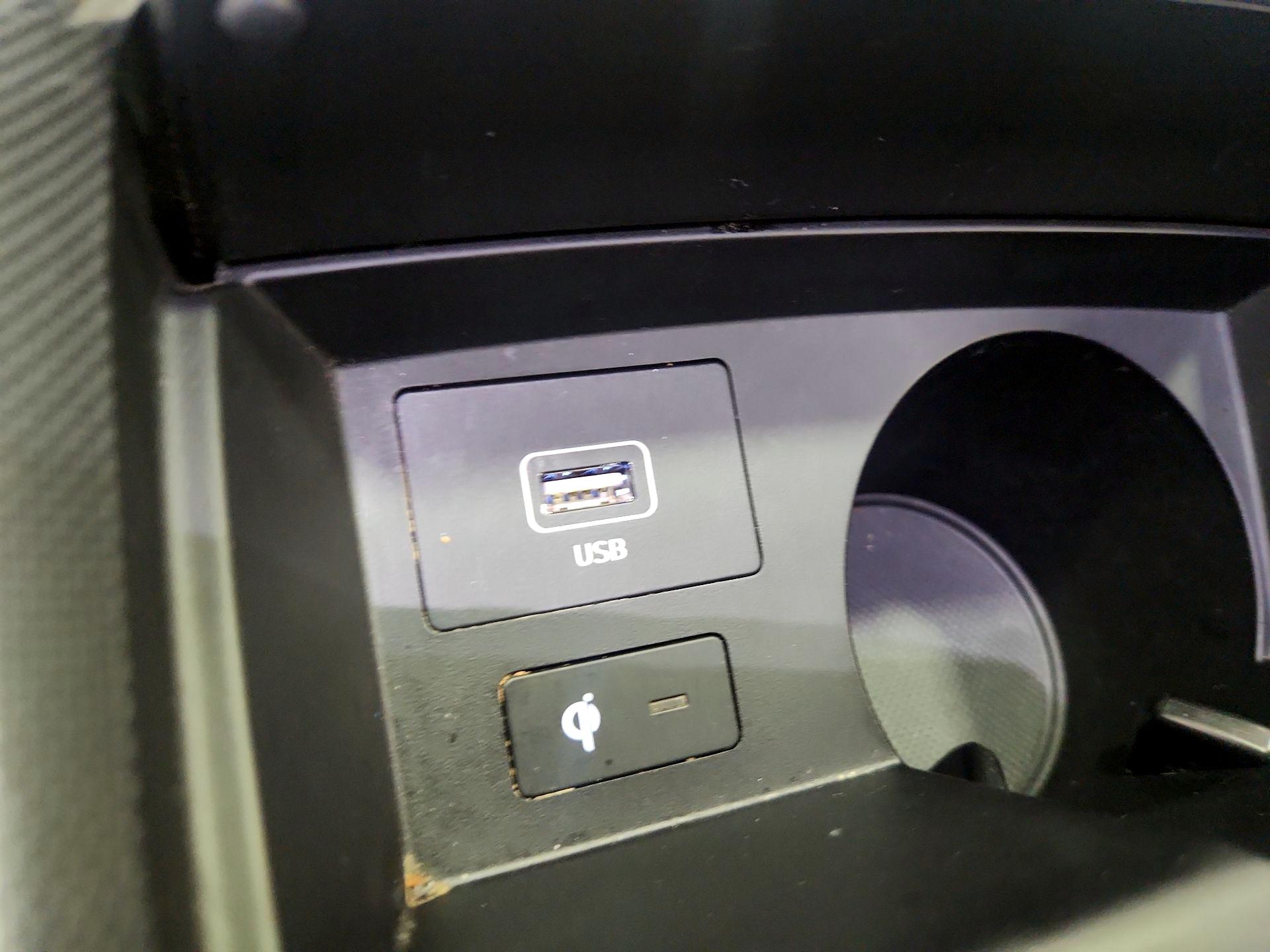 Thumbnail: 2022 Hyundai Santa Fe - 18