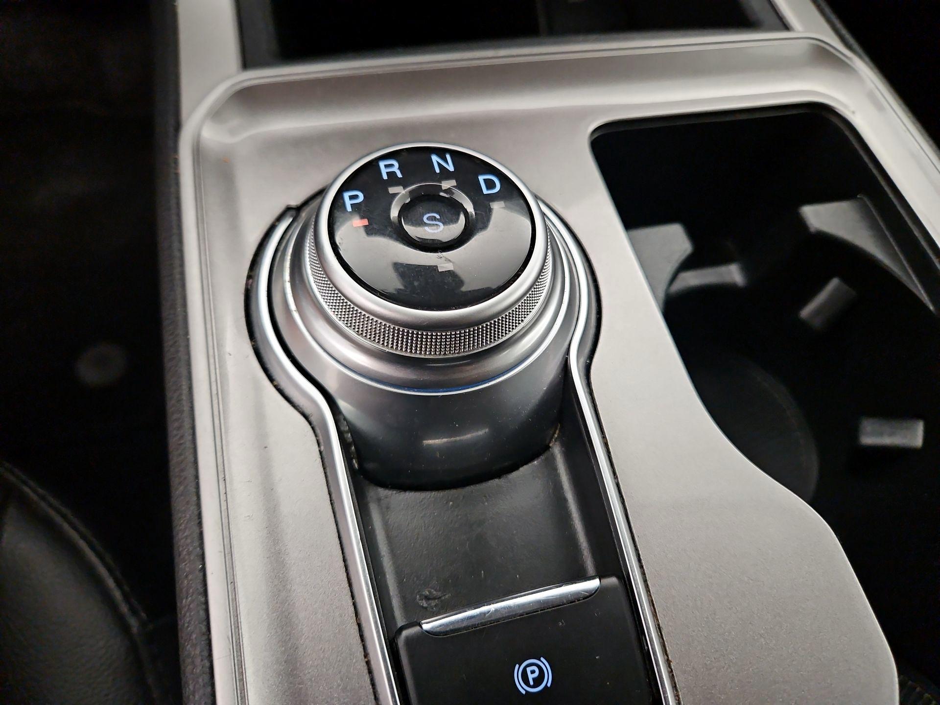 Thumbnail: 2024 Ford Edge - 17