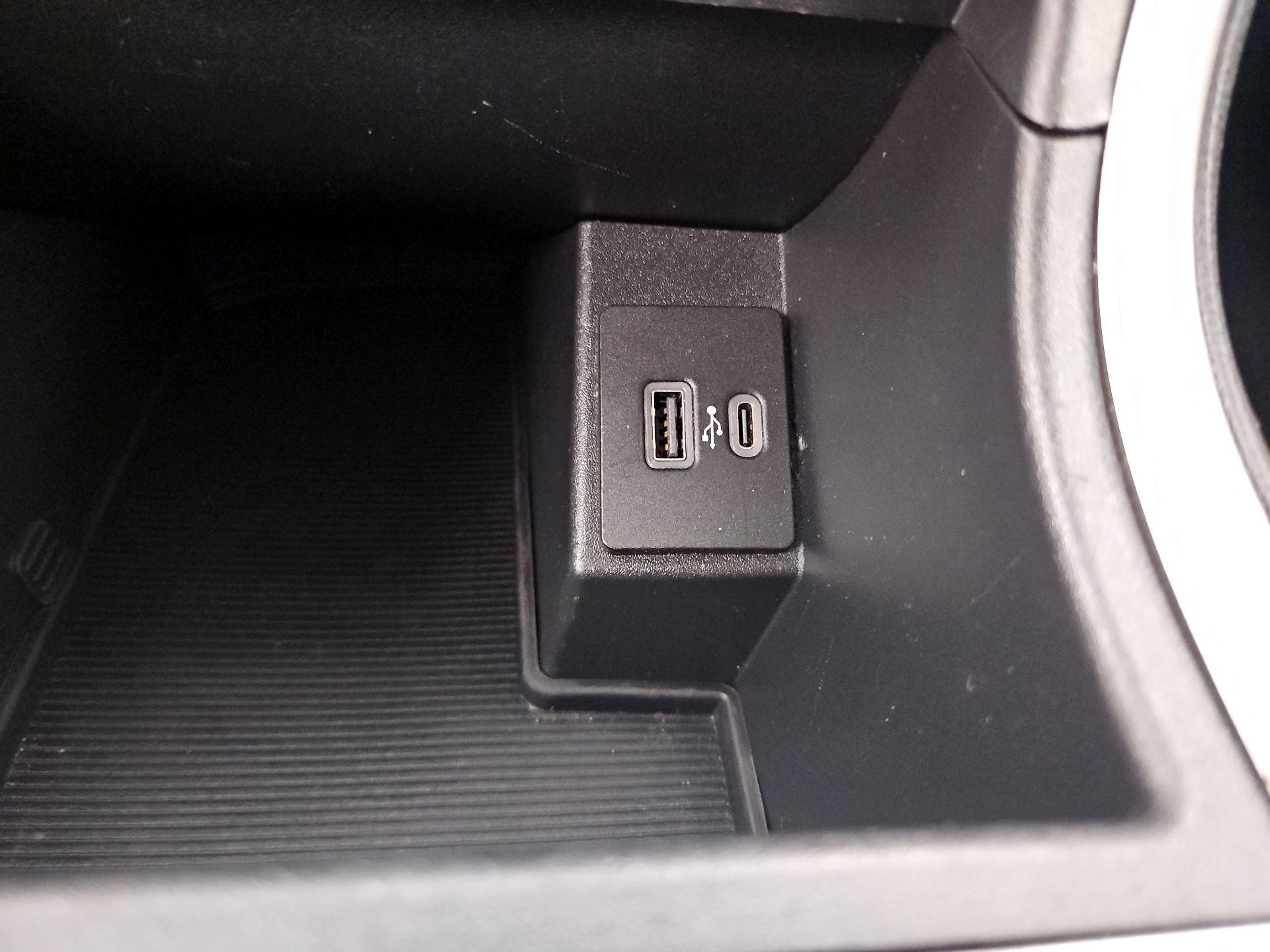 Thumbnail: 2024 Ford Edge - 18