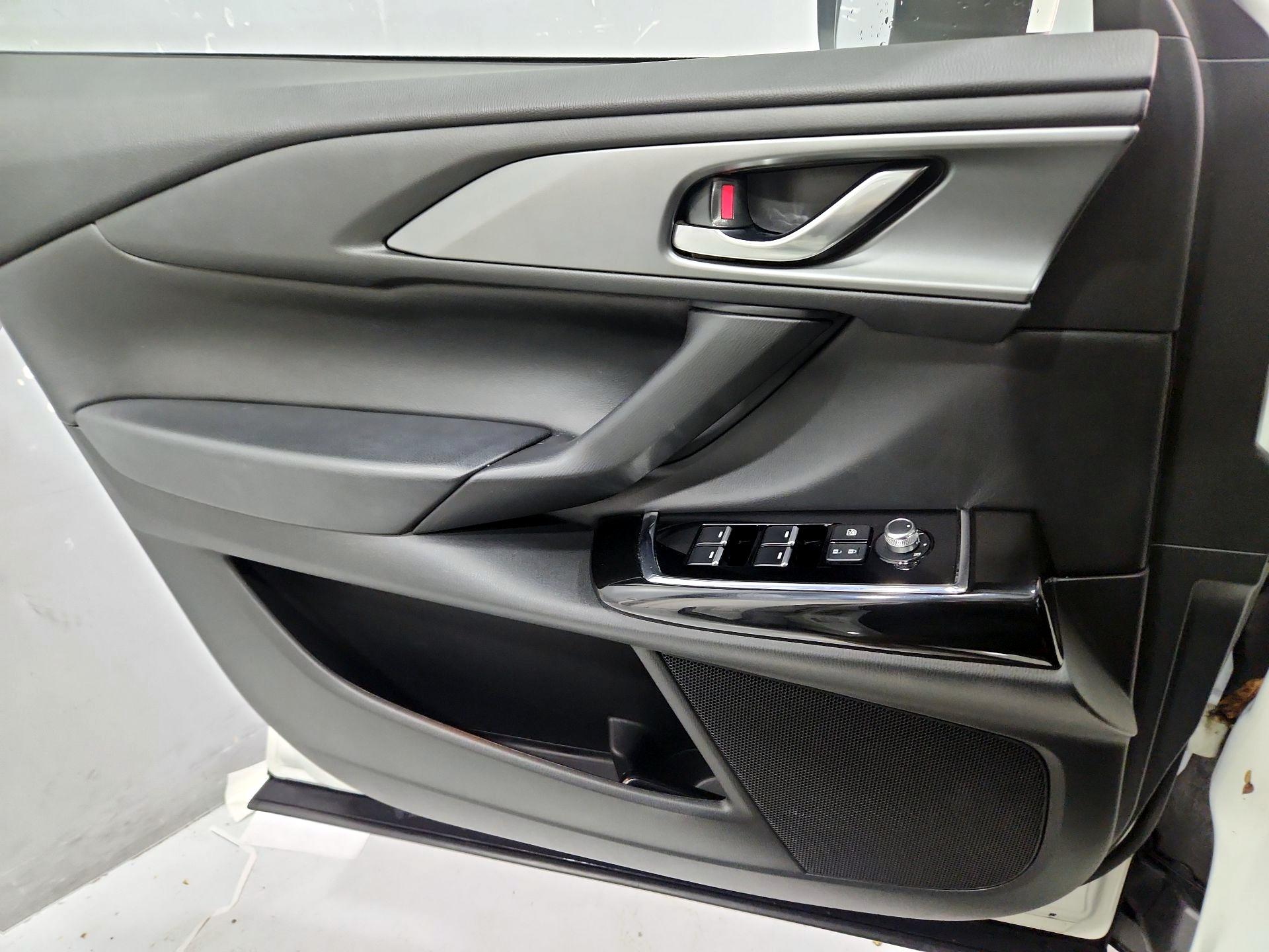 Thumbnail: 2023 Mazda CX-9 - 12