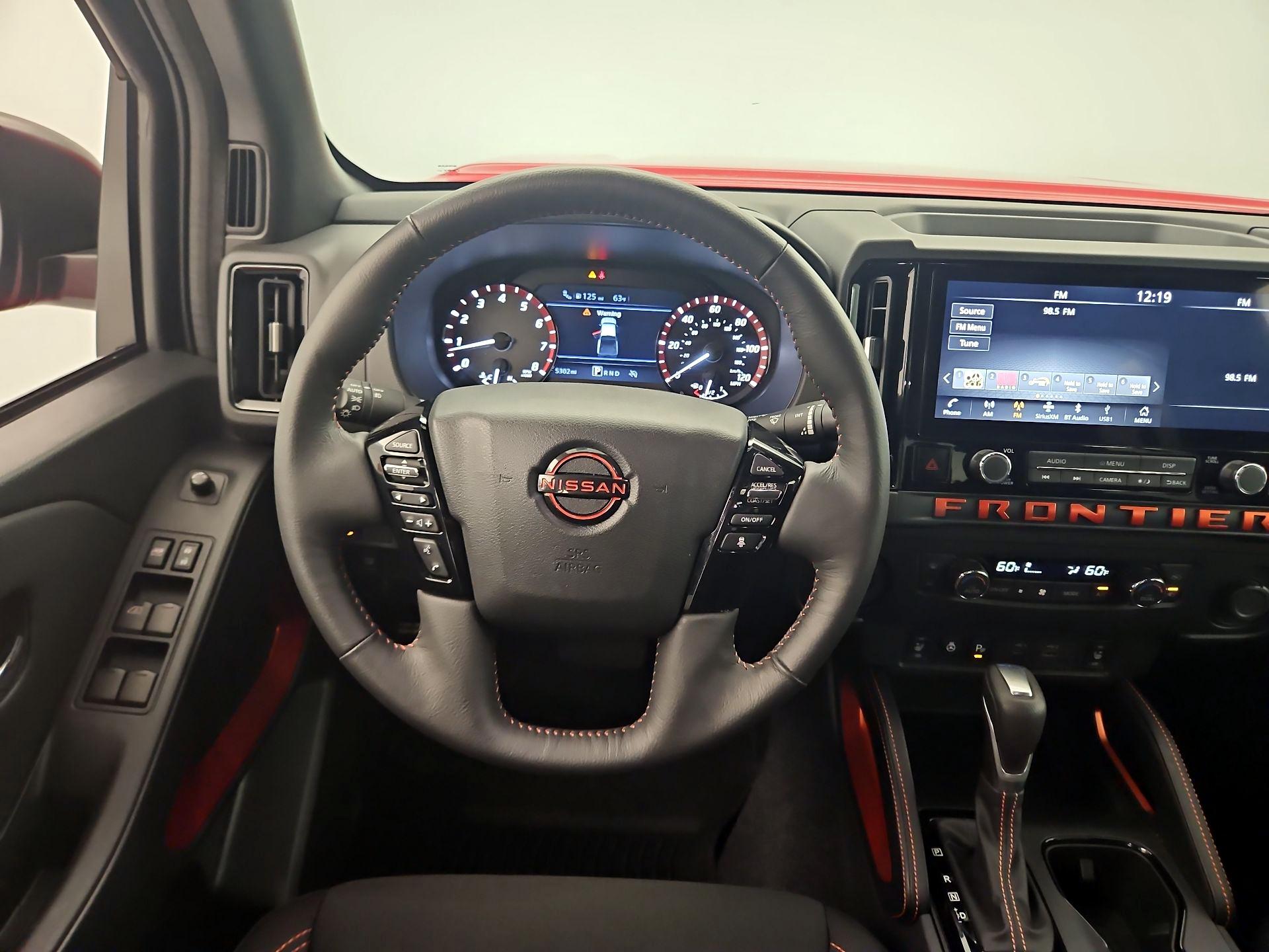 Thumbnail: 2025 Nissan Frontier - 10