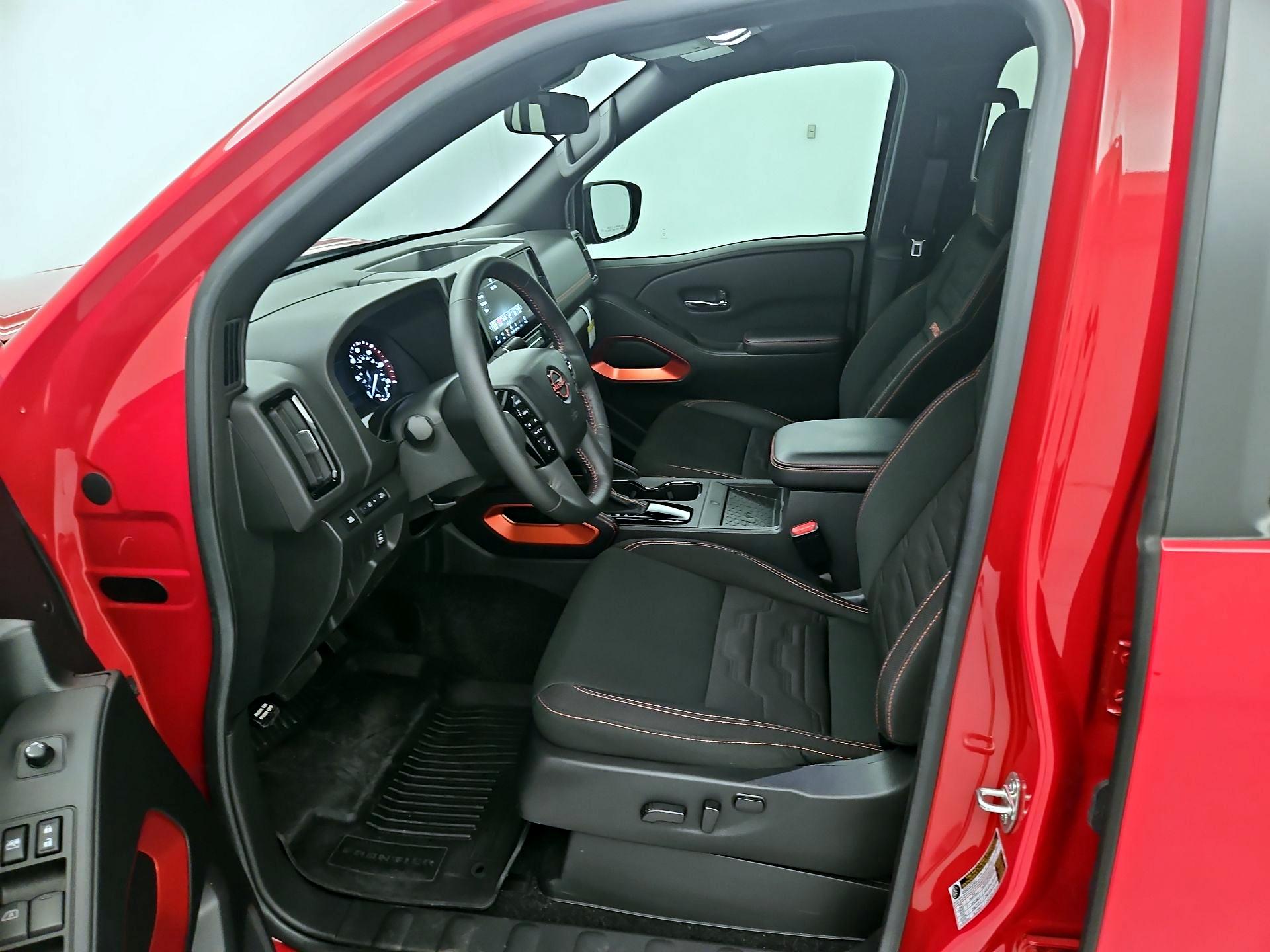 Thumbnail: 2025 Nissan Frontier - 11